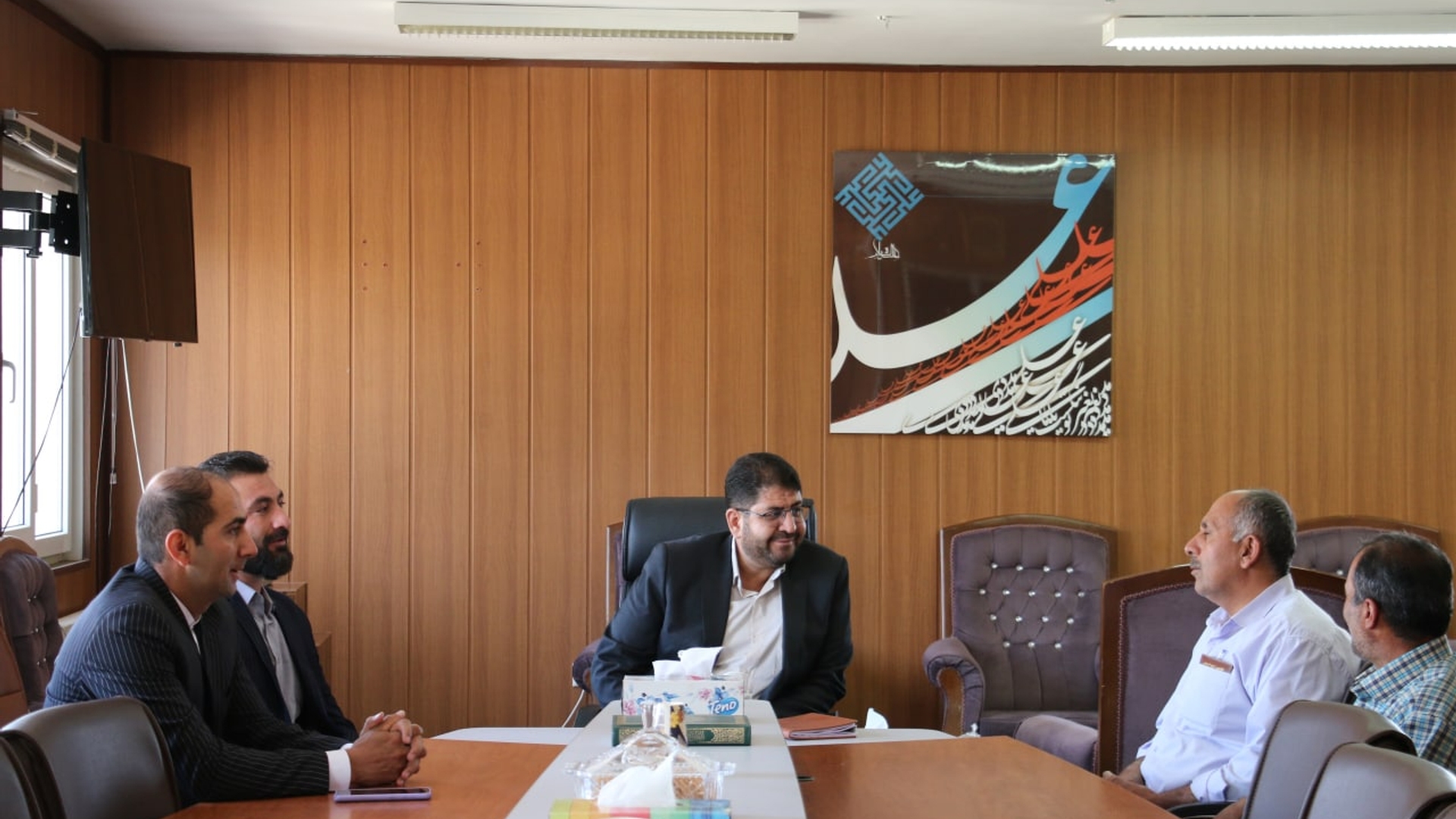 نشست مشورتی                                     :