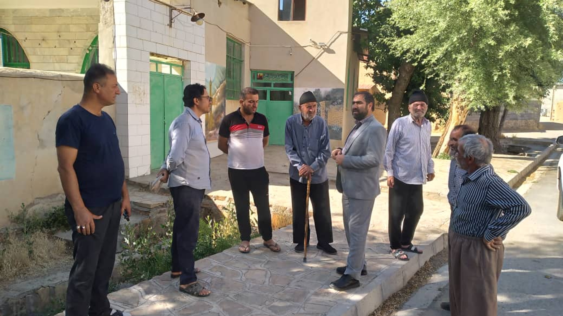 حضور آقازیارتی فرماندار شهرستان فراهان در جمع مردم روستای خلت آباد