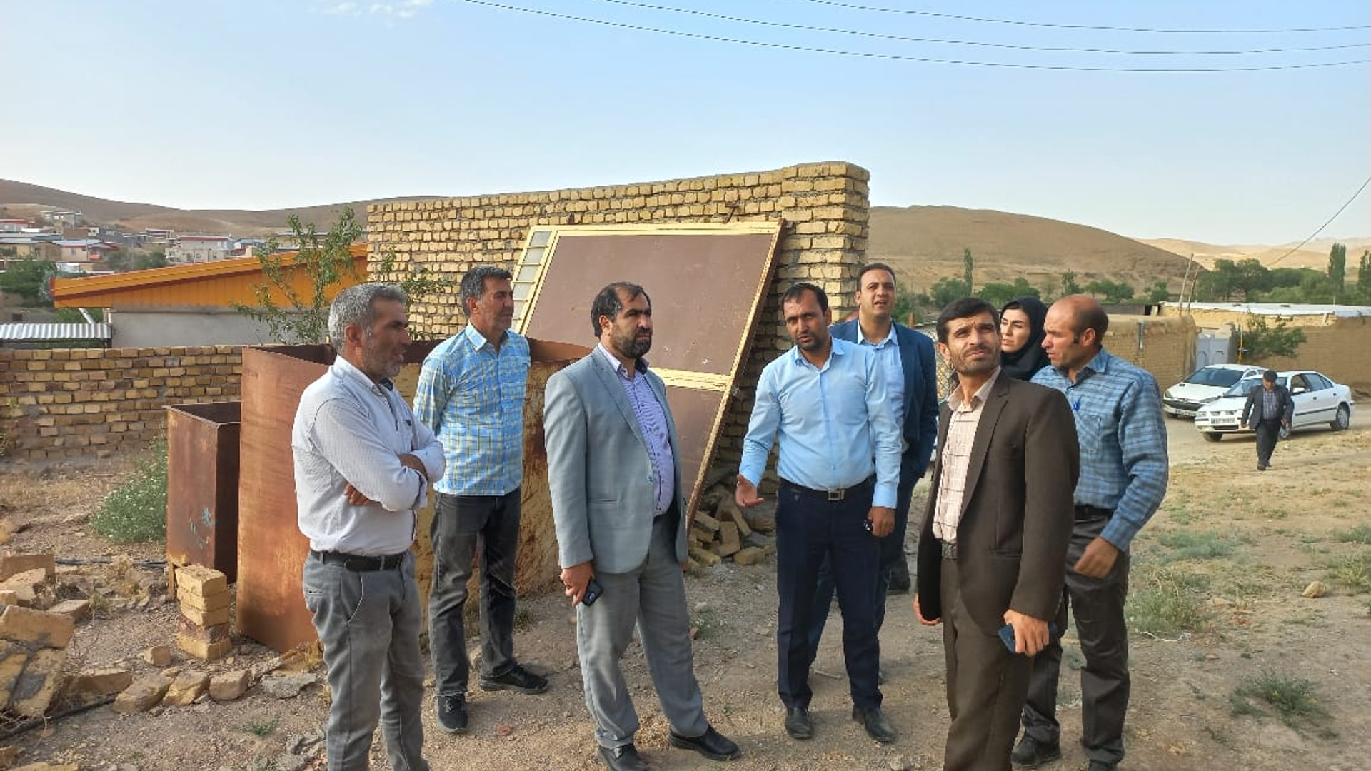 نشست شورای اسلامی و دهیار روستای فشک با فرماندار شهرستان فراهان