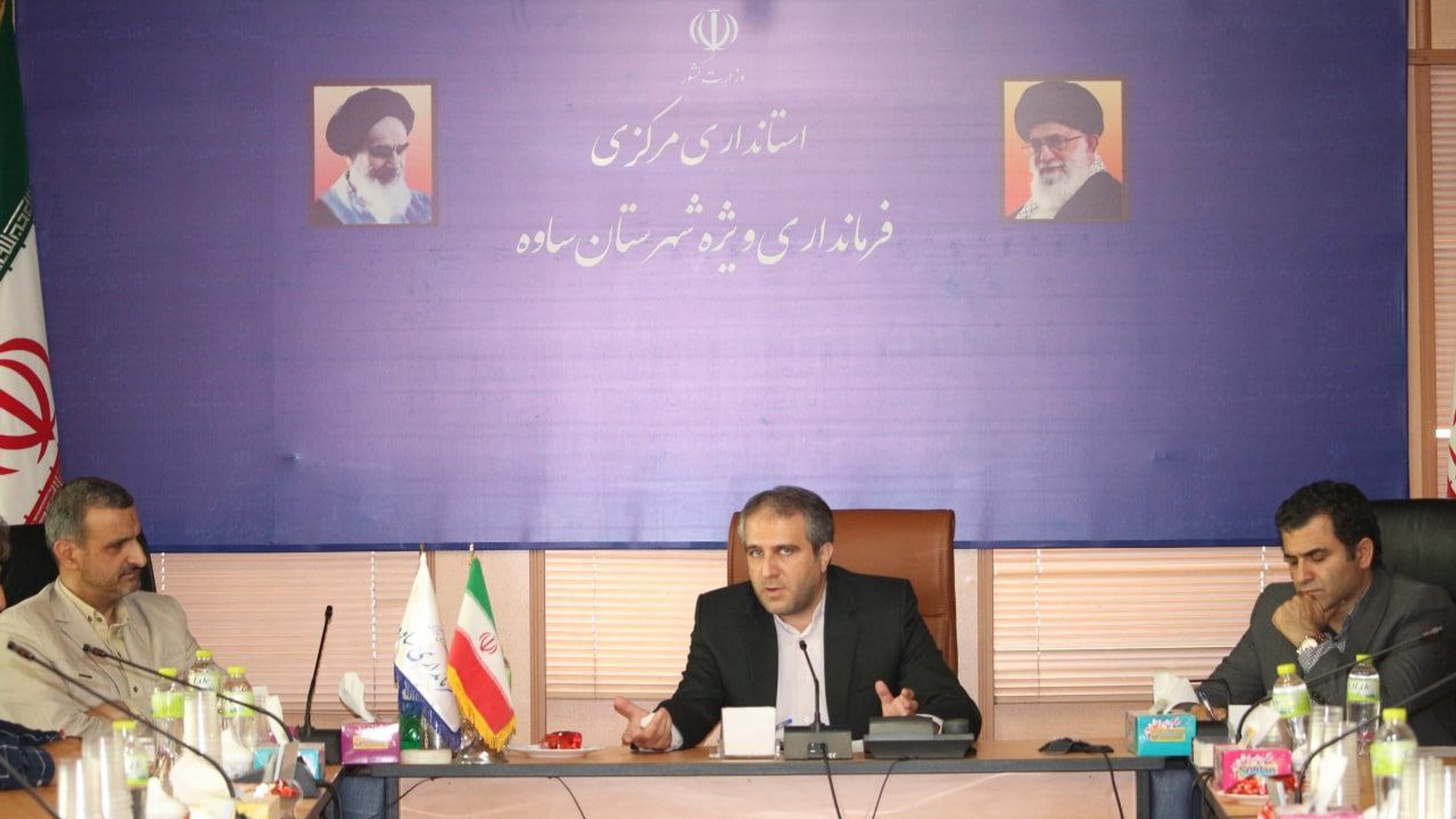 برگزاری جلسه پیگیری اجرای عملیات پردیس سینمایی و استمرار ارایه خدمات فرهنگی(سینما) به شهروندان، با حضور مهدی الیاسی سرپرست فرمانداری ویژه شهرستان ساوه ، ادارات کل  دفتر امور فرهنگی و اجتماعی استانداری مرکزی ، فرهنگ و ارشاد اسلامی استان و شهرداری ساوه و جمعی از اصحاب رسانه و مدیران مربوطه