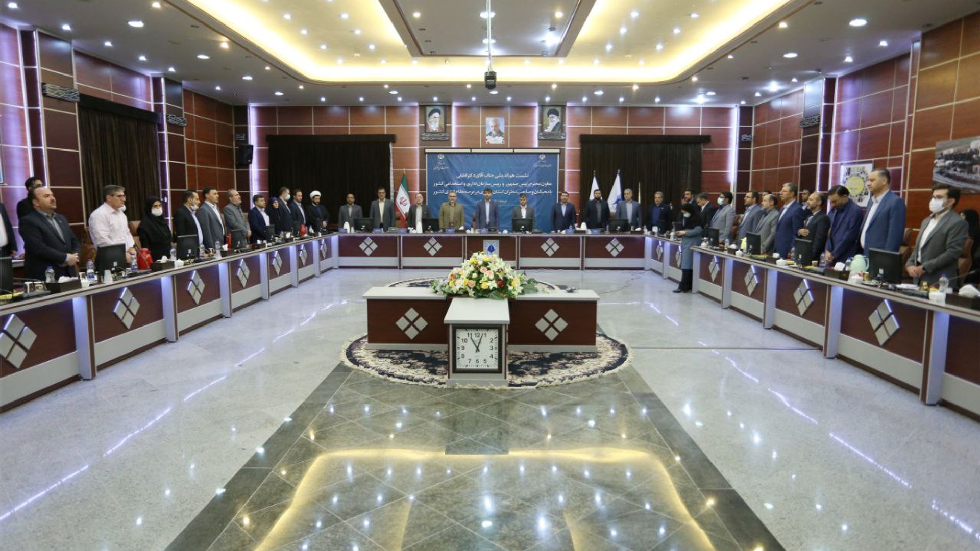 نشست نخبگان و صاحب‌نظران استان مرکزی