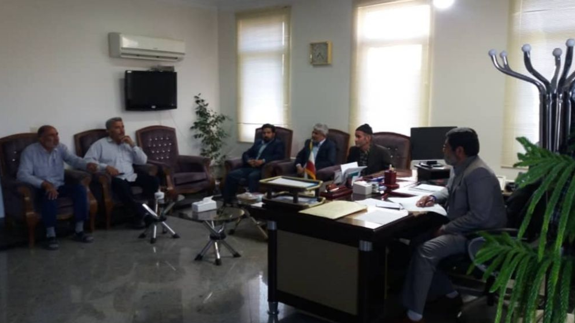 بررسی مشکلات روستای خانقاه با حضور فرماندار