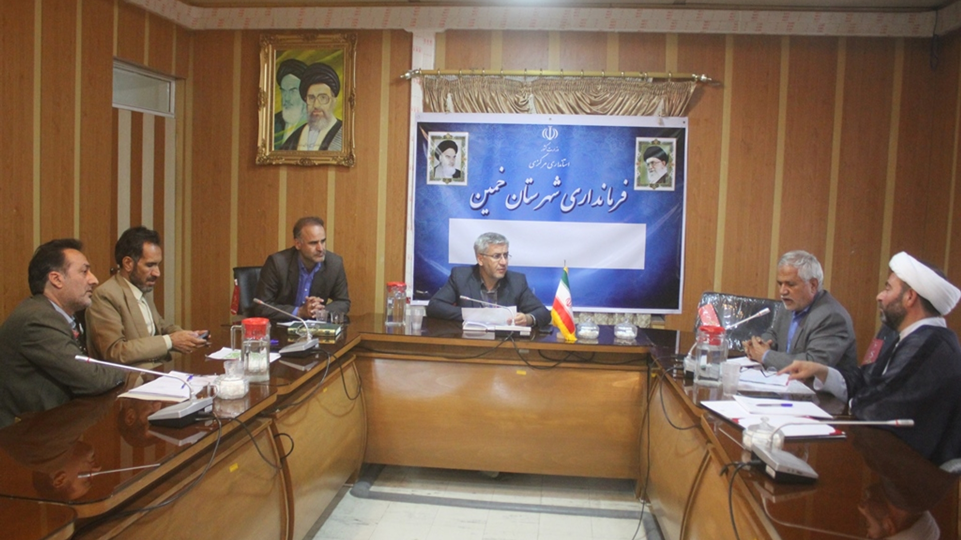 جلسه رسیدگی به مسائل و مشکلات و ساماندهی پارک بانوان خمین برگزار شد