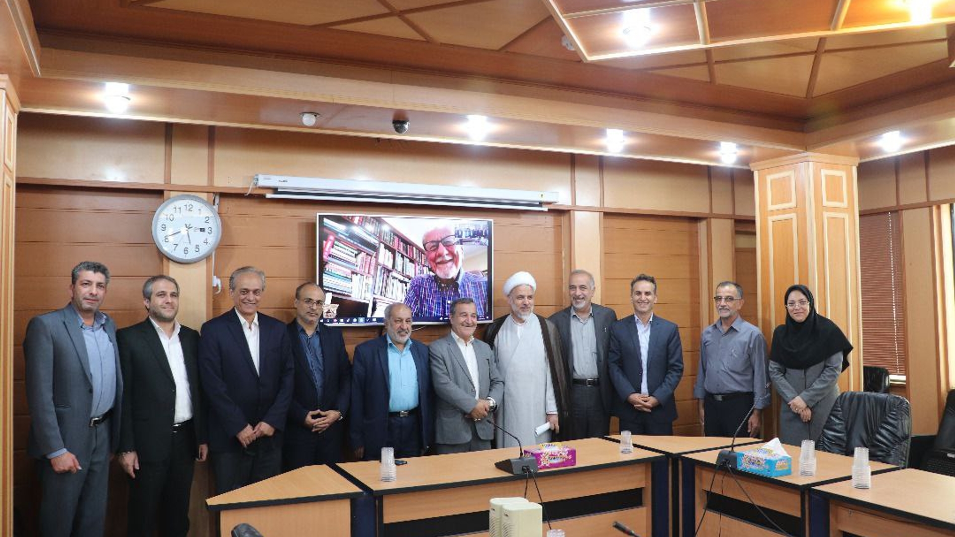 انعقاد تفاهم نامه بین خیر ساوجی حوزه سلامت دکتر جراحی زاده