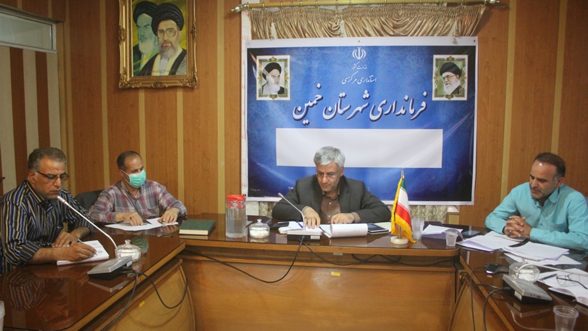 جلسه بررسی مشکلات تعدادی از طرحهای عمرانی شهرستان خمین برگزار شد