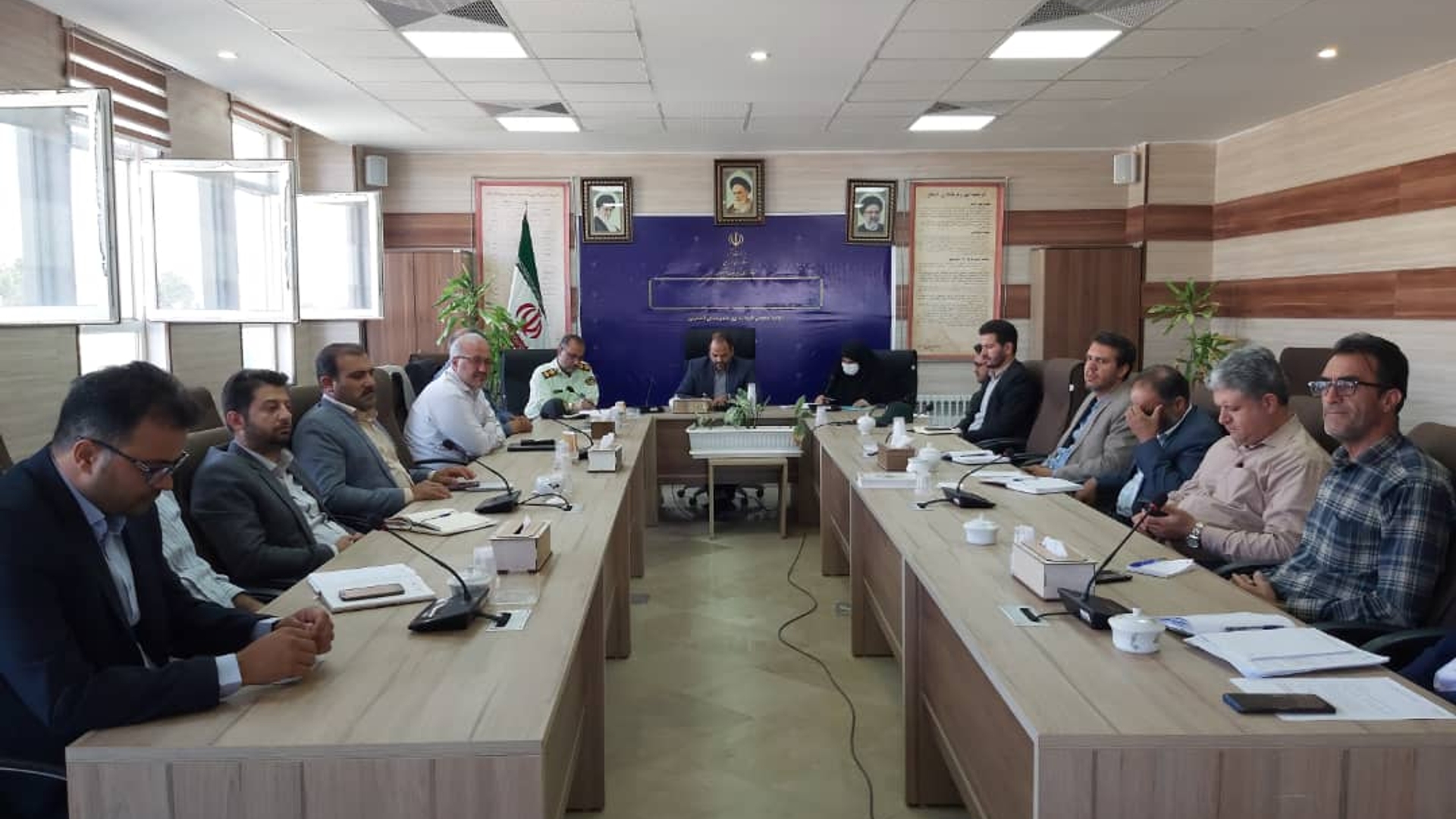 جلسه مشترک کارگروه پدافند غیرعامل و کارگروه پیشگیری، هماهنگی و فرماندهی عملیات پاسخ به بحران شهرستان آشتیان با حضور اعضای کارگروه به ریاست فراهانی سرپرست فرمانداری برگزار گردید.