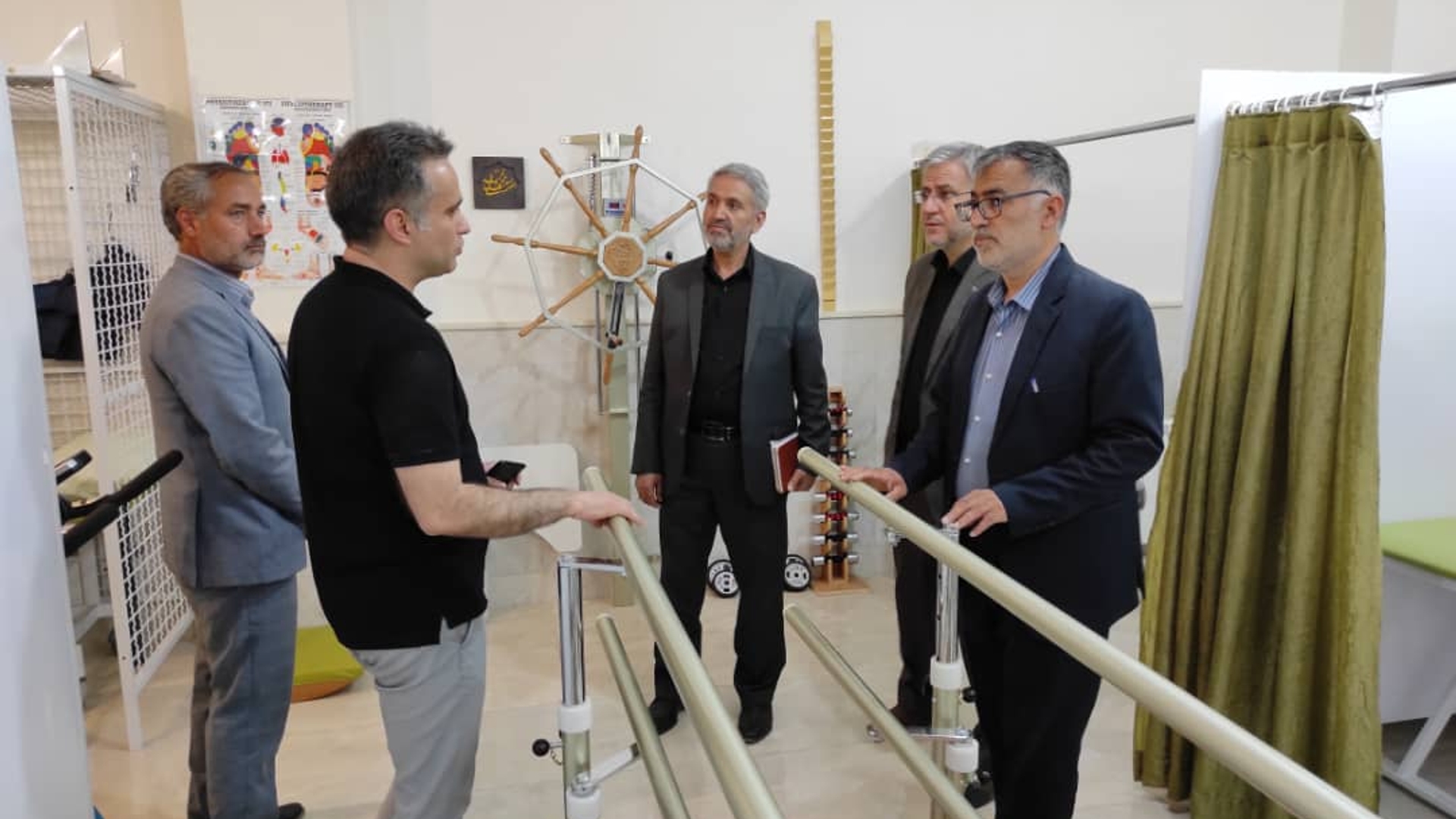 فرماندار و نماینده مردم خمین از موسسه خیریه سخا بازدید نمودند