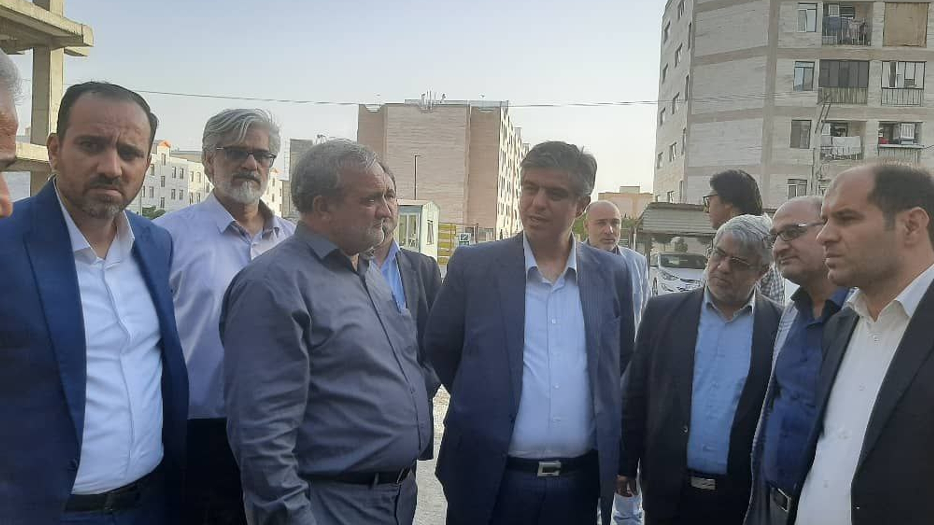 بازدید معاون هماهنگی امور عمرانی از پیشرفت پروژه نهضت ملی مسکن شهرستان دلیجان