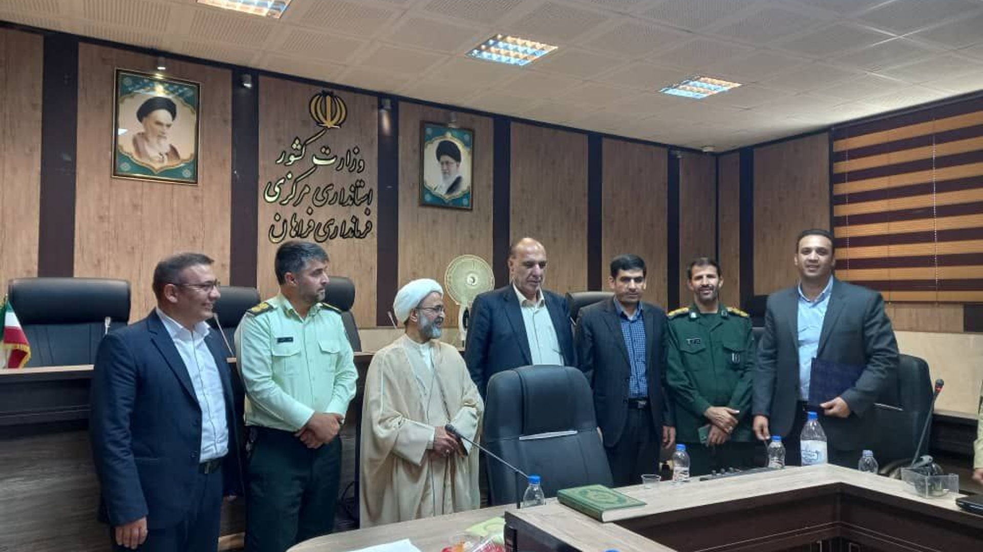 تقدیر و تشکر از مهدی فراهانی مسئول  راهداری و حمل و نقل جاده‌ای شهرستان فراهان به عنوان مدیر برتر شهرستان فراهان