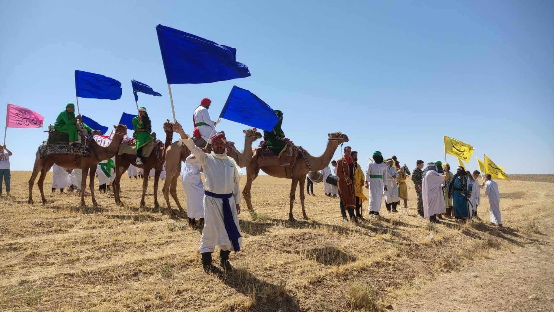 هم‌زمان با عید سعید غدیر خم سالروز آغاز امامت و ولایت حضرت علی ابن ابی طالب (ع) نمایش واقعه غدیر خم در فراهان با حضور اقازیارتی فرماندار شهرستان و مسئولین شهرستانی بازسازی و بازخوانی شد