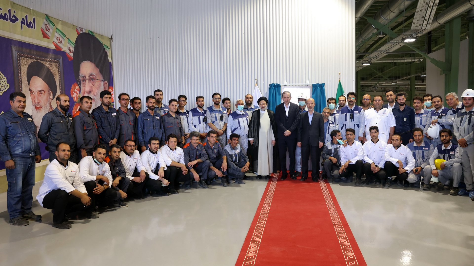 بزرگترین خط تولید پنل‌های خورشیدی کشور در خمین افتتاح شد