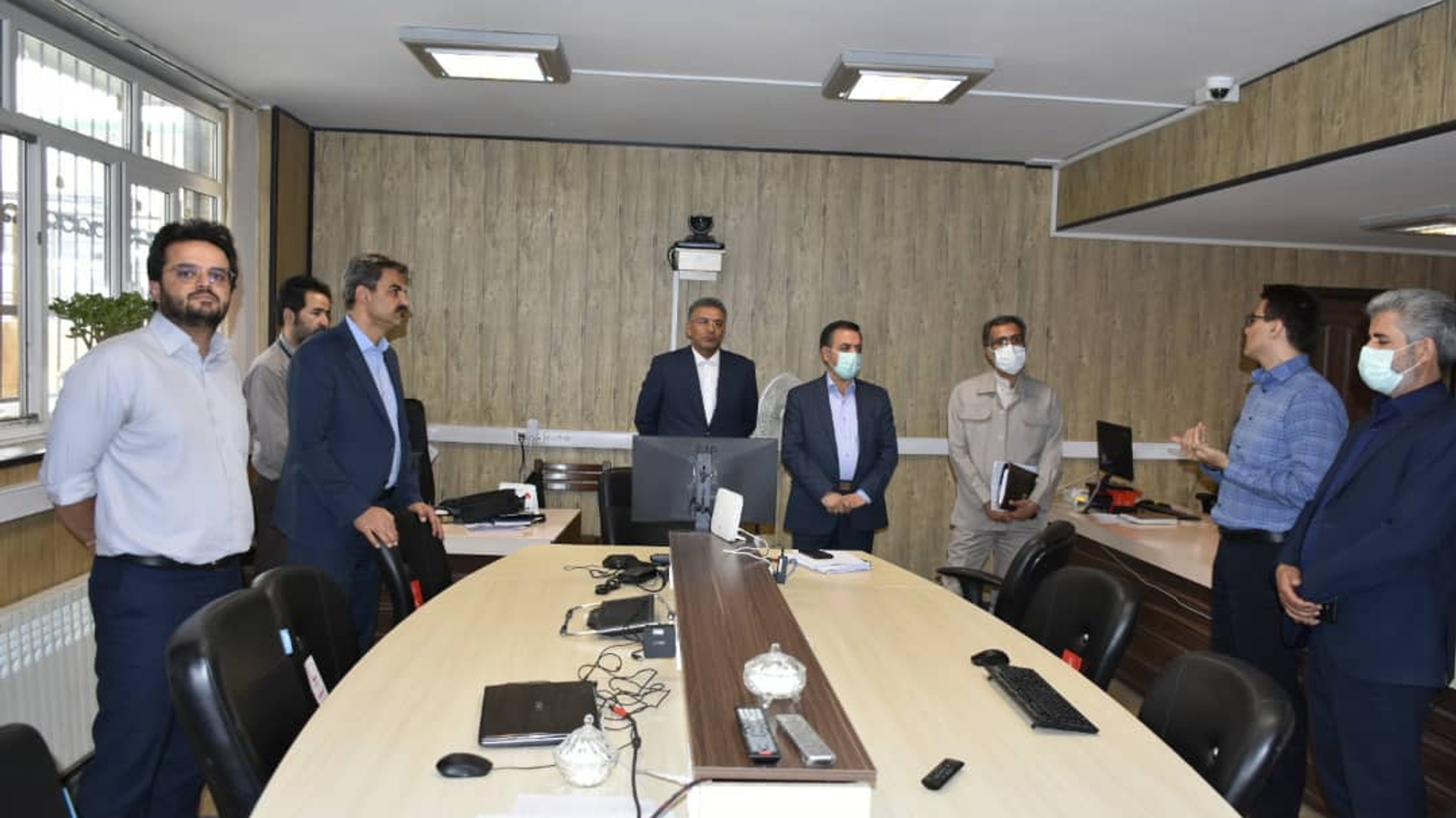 بازدید معاون هماهنگی امور اقتصادی و توسعه منطقه ای استاندار و سرپرست دفتر هماهنگی امور اقتصادی از مرکز پایش هوشمند توزیع نیروی برق استان