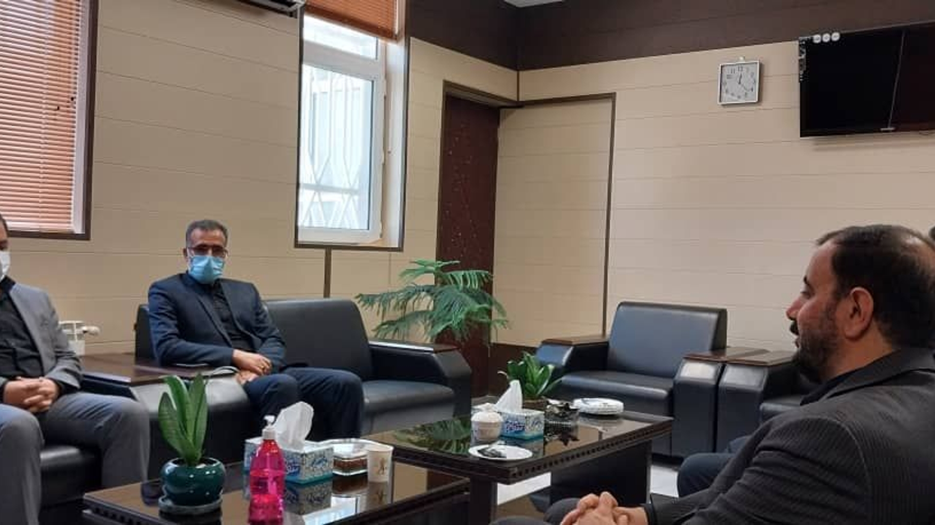 دیدار. معاون هماهنگی امور اقتصادی و توسعه منطقه ای استاندار با مدیرکل دیوان محاسبات استان

چهارشنبه ۱۲ مرداد ۱۴۰۱