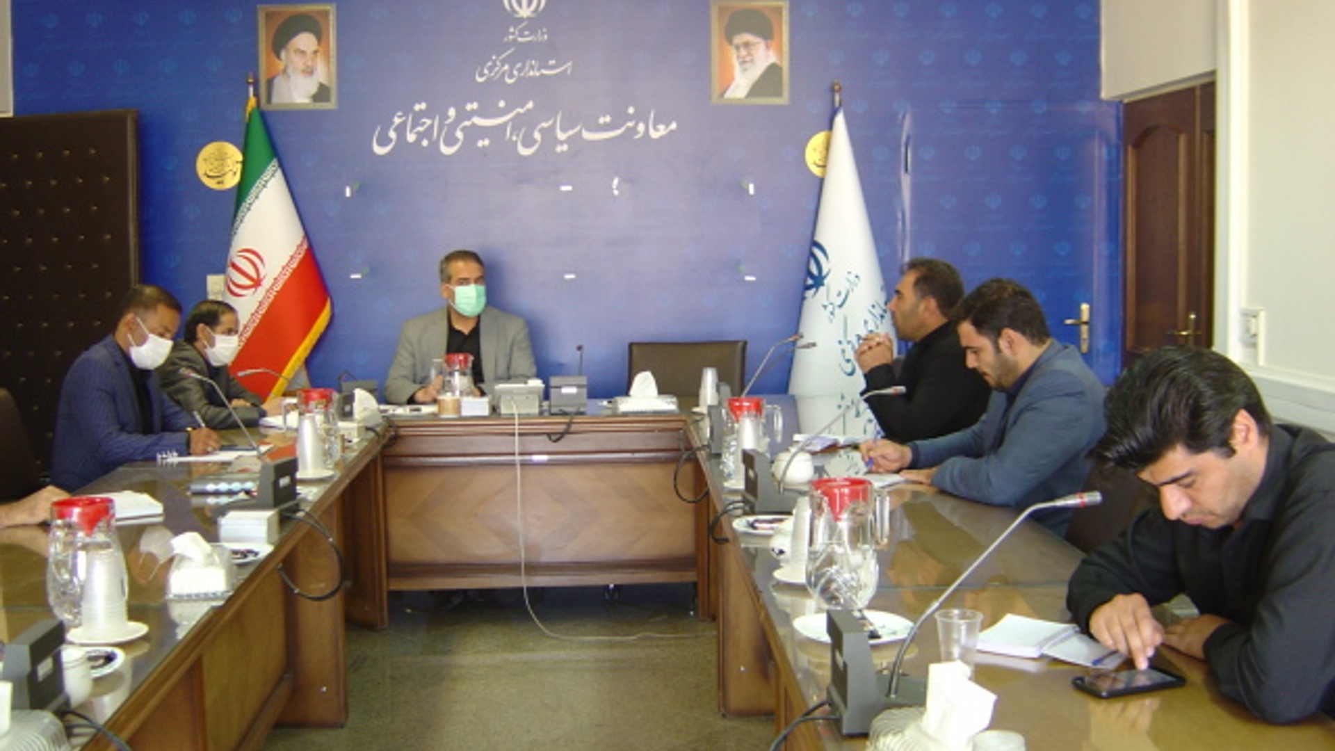 جلسه کمیسیون نظارت بر خلع سلاح و مهمات غیر مجاز استان در مورخ 1401-5-15 به ریاست آقای رحیمی تبار مدیر کل امنیتی و انتظامی برگزار گردید.