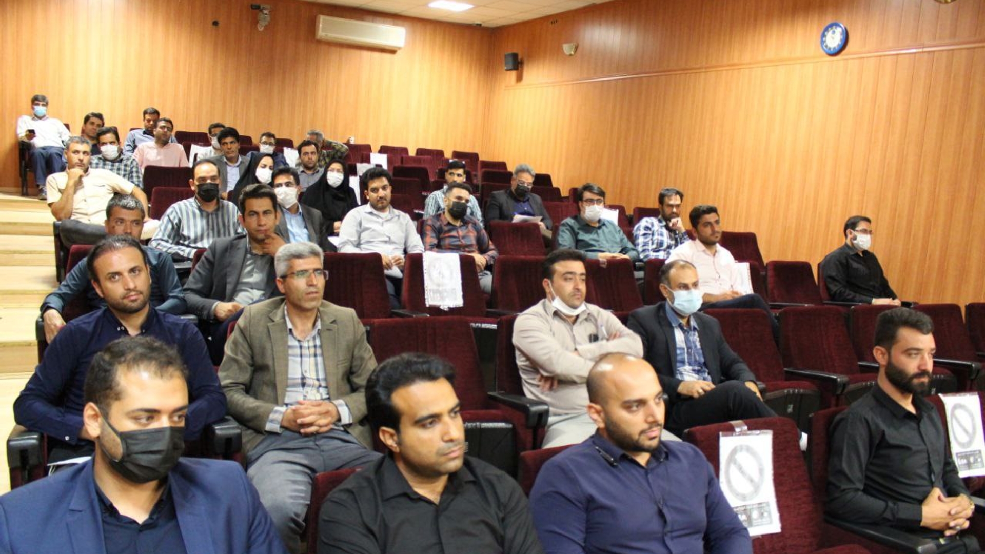 برگزاری جلسه انتخاب اعضای کمیته انضباط کار دهیاری های استان