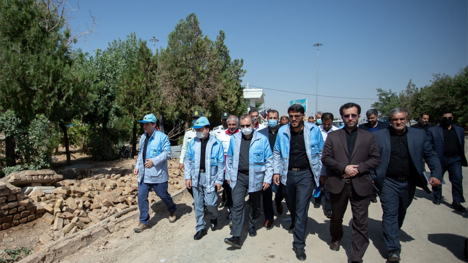 بازدید رئیس سازمان مدیریت بحران کشور، مدیر کل دفتر امور روستایی و شوراها و جمعی از مدیران استان از آخرین وضعیت روستای آهنگران