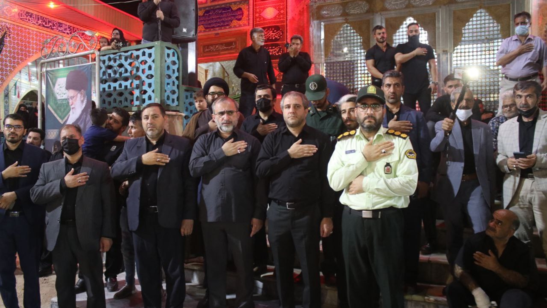 مخلص الائمه ، استاندار مرکزی در شب عاشورای حسینی (ع) مهمان عزاداران ساوجی بود.