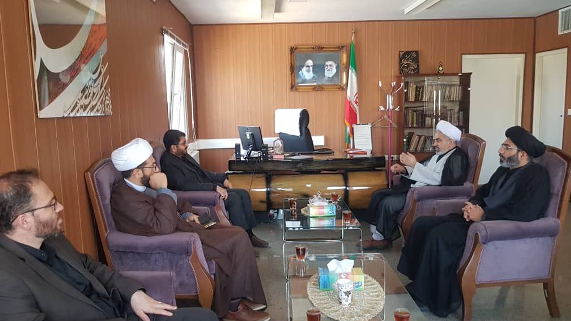 آیین تکریم و معارفه        :