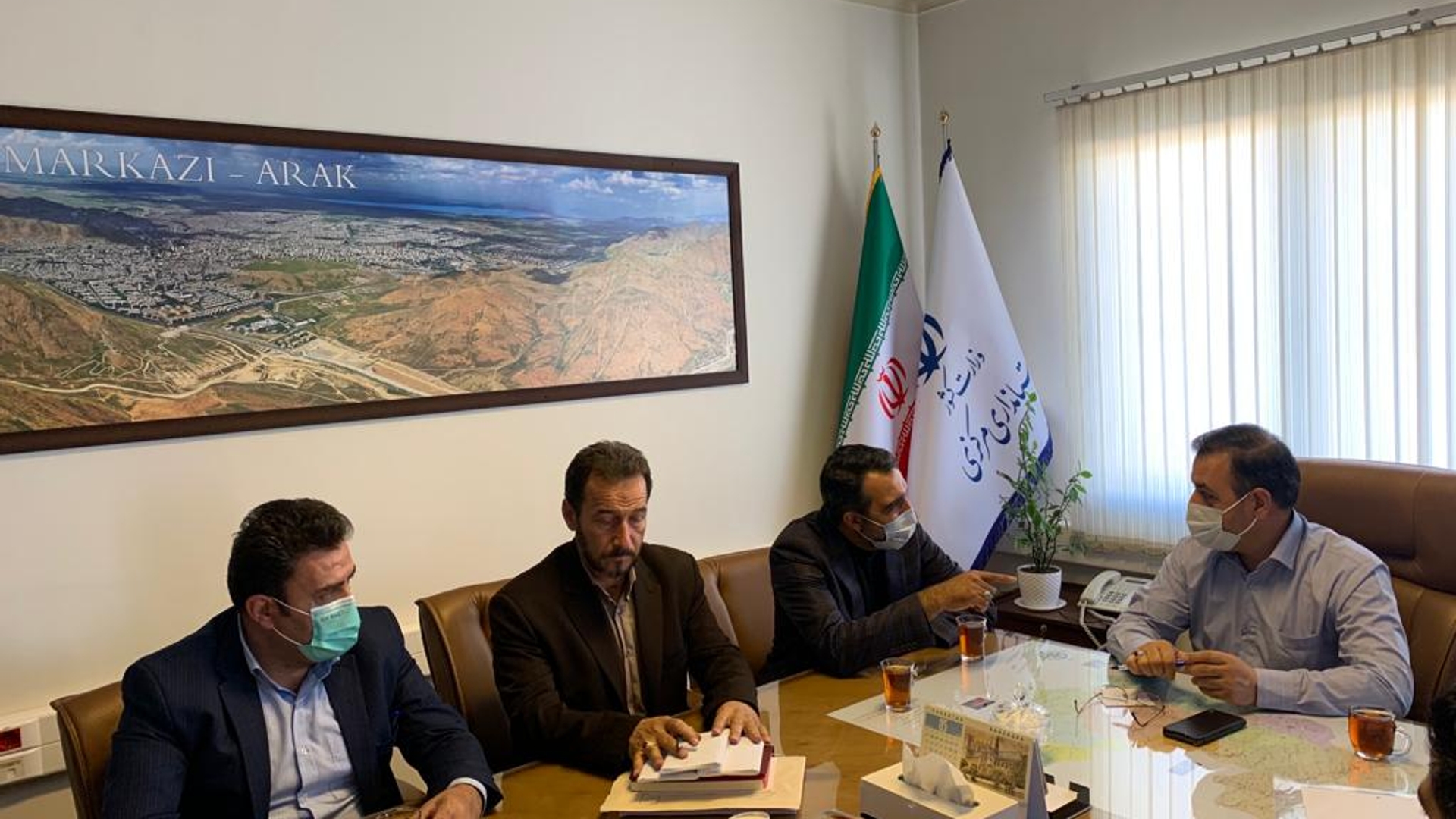 جلسه بررسی مشکلات شهرک صنعتی غرق آباد به ریاست میرزاخانی معاون هماهنگی امور اقتصادی و توسعه منطقه ای استاندار و با حضور مدیرکل دفتر هماهنگی امور سرمایه گذاری و اشتغال و  مدیران مربوطه برگزار شد

یکشنبه 23 مرداد 1401