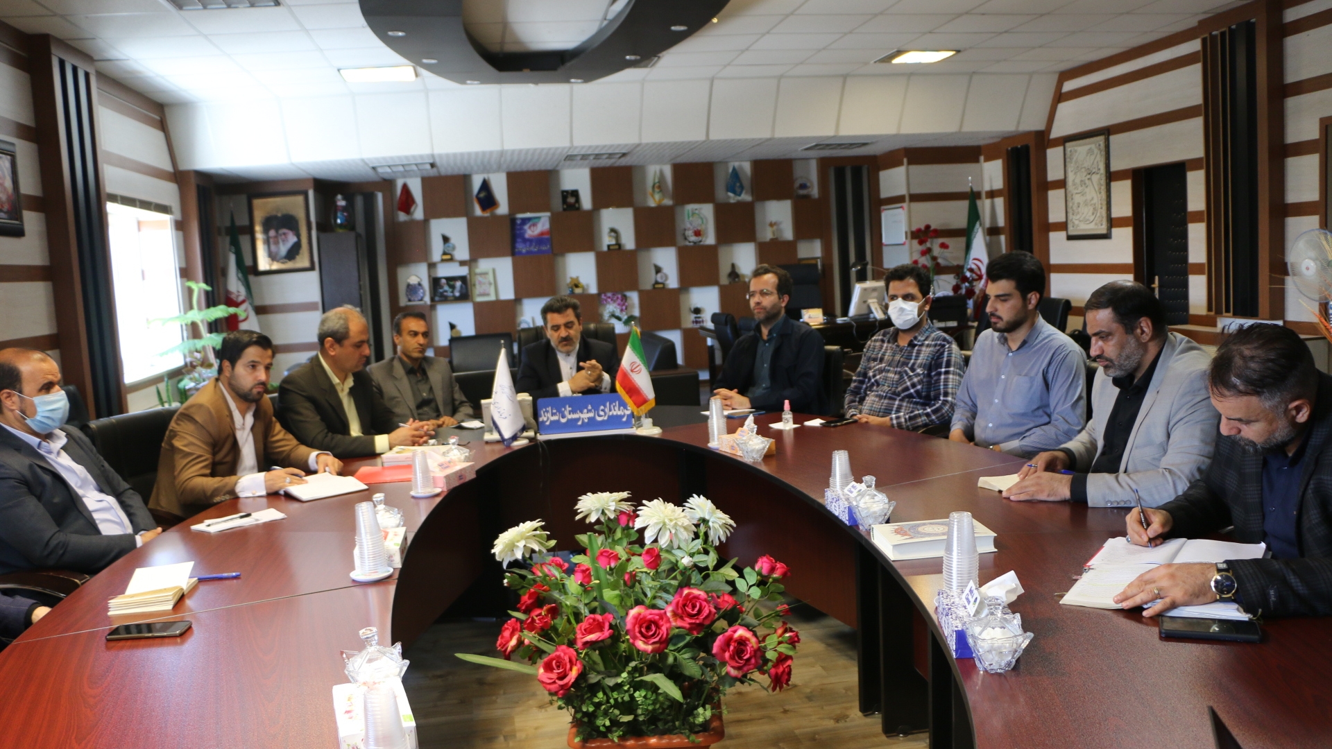 برگزاری جلسه بررسی وضعیت پروژه های دهیاری ها و روستاهای فاقد دهیاری بخش های تابعه شهرستان شازند