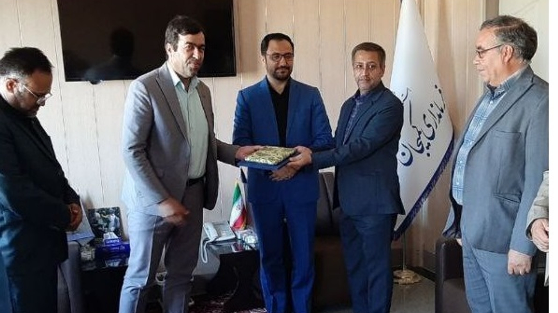 دیدار مدیرکل تامین اجتماعی استان با فرماندار کمیجان و معارفه مدیر تامین اجتماعی شهرستان کمیجان