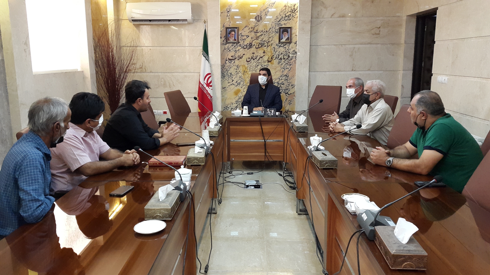 دیدار اعضای اتحادیه گل و گیاه ارغوان با سرپرست فرمانداری شهرستان محلات