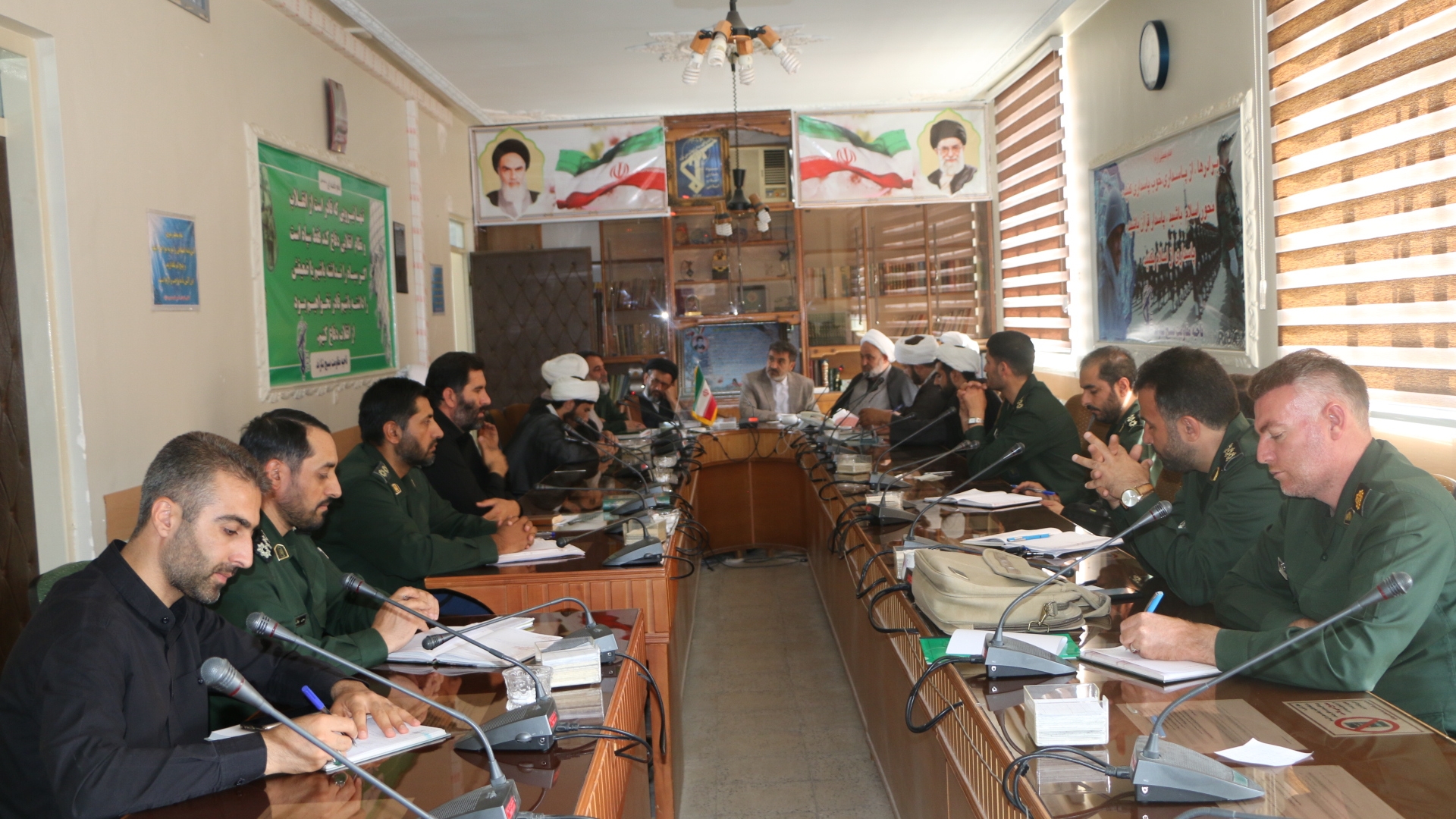 برگزاری جلسه ساماندهی مساجد در شهرستان شازند