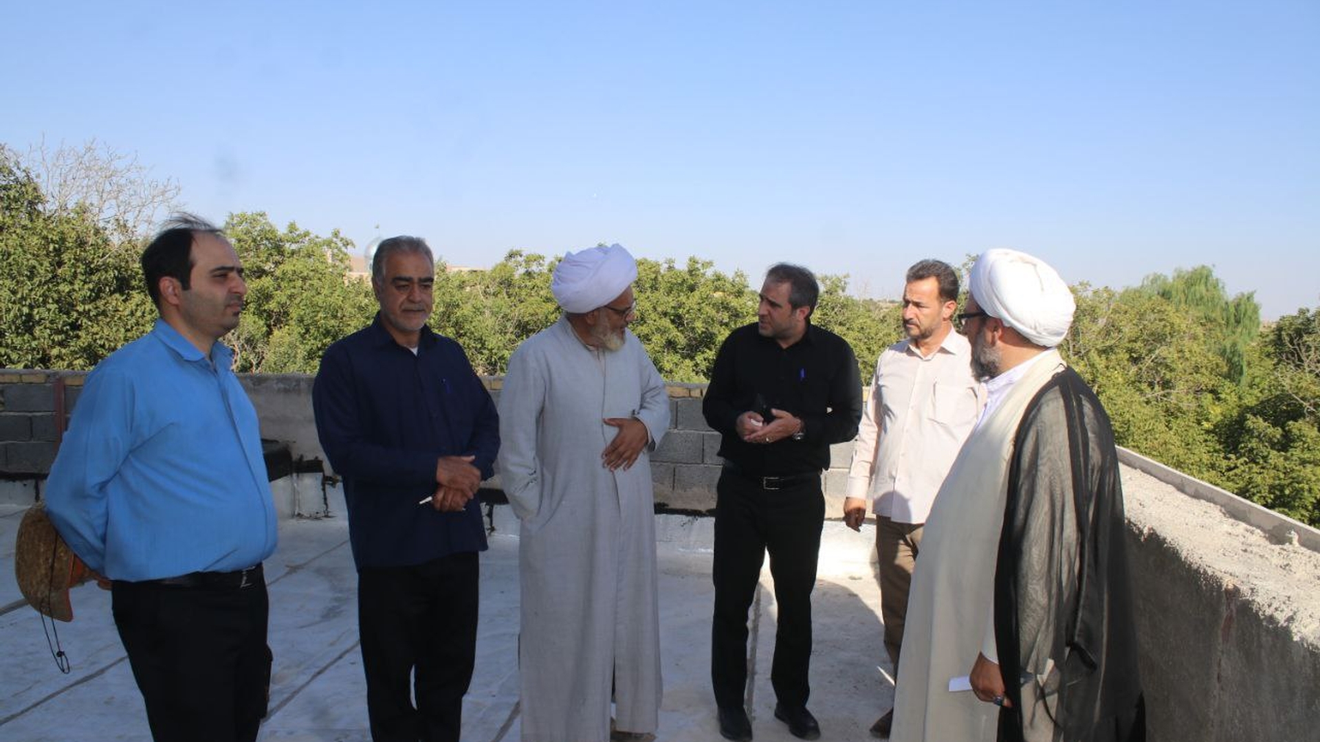 بازدید مهدی الیاسی معاون استاندار و فرماندار ویژه شهرستان ساوه از روند ساخت حوزه علمیه خواهران شهر غرق آباد.