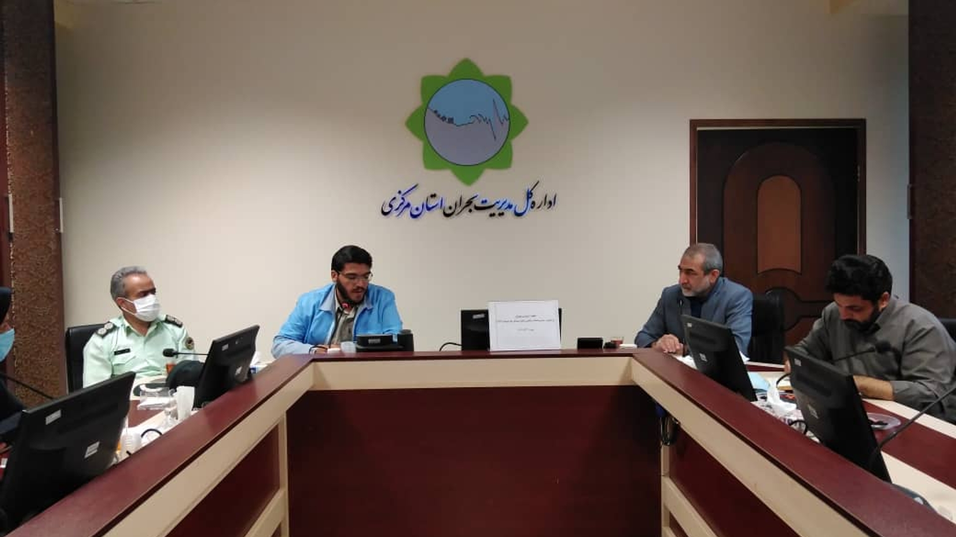 جلسه مدیریت بحران در خصوص بیماری مشمشه و طاعون نشخوارکنندگان دام کوچک