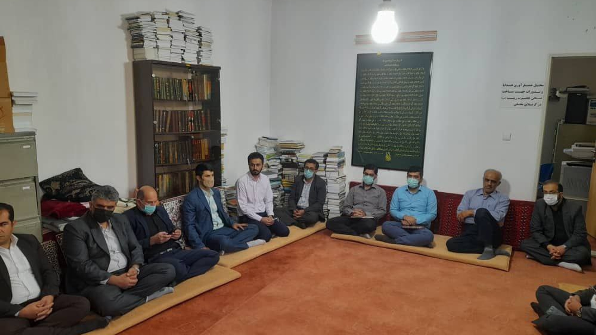 # به مناسبت هفته دولت جلسه دیدار باامام جمعه محترم شهرستان با حضور  مهندس رضایی فرماندار تفرش به همراه رؤسای ادارات برگزار گردید.