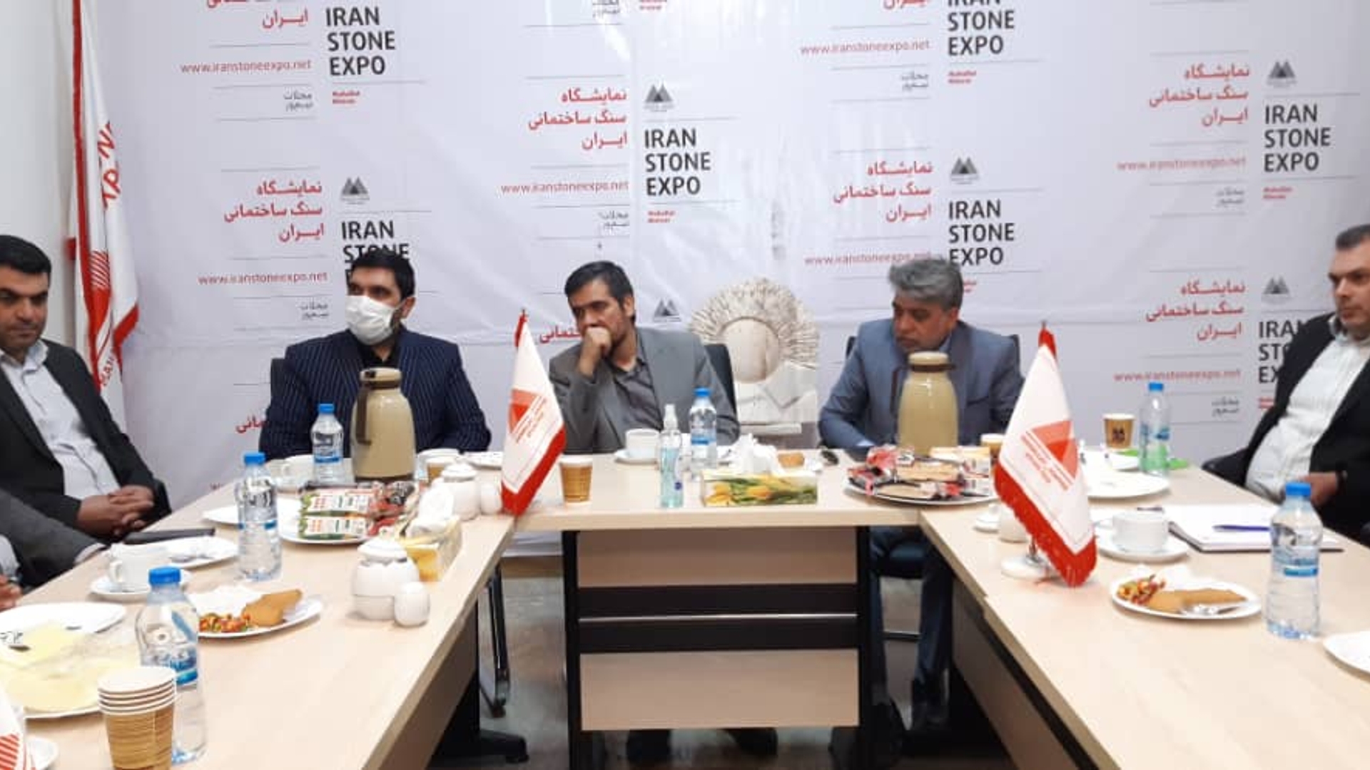 جلسه هماهنگی برگزاری نمایشگاه بین المللی سنگ و بازدید از مانیتورینگ معادن شهرستان محلات.