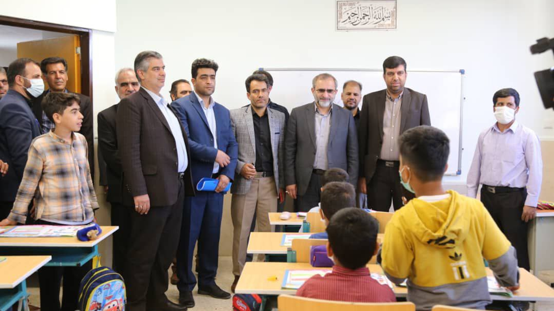 پروژه های اداره کل نوسازی ،توسعه و تجهیز مدارس شهرستان اراک بصورت متمرکز در کوی مهردشت اراک افتتاح گردید.