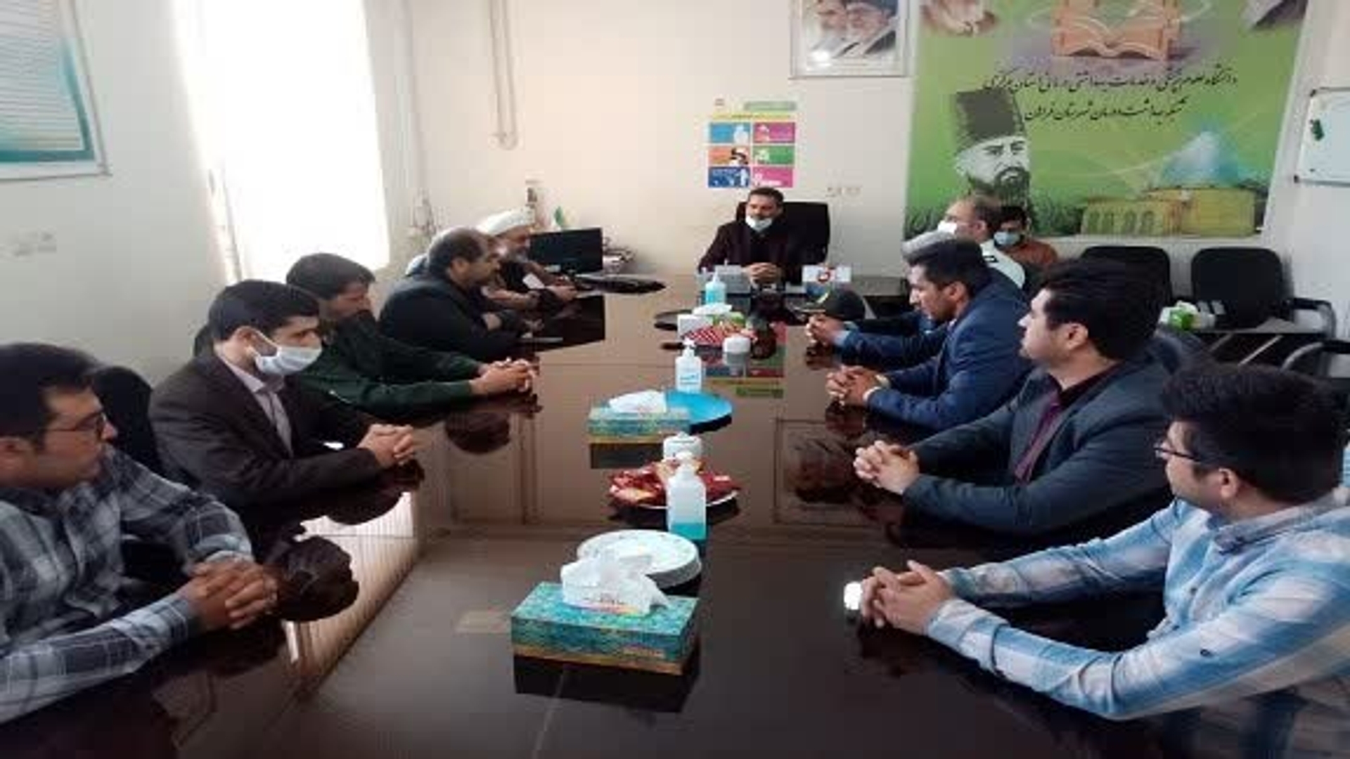 تقدیر و قدردانی مشترک  فرماندار شهرستان و  امام جمعه فراهان از خدمات و زحمات مسئولان بهداشتی شهرستان