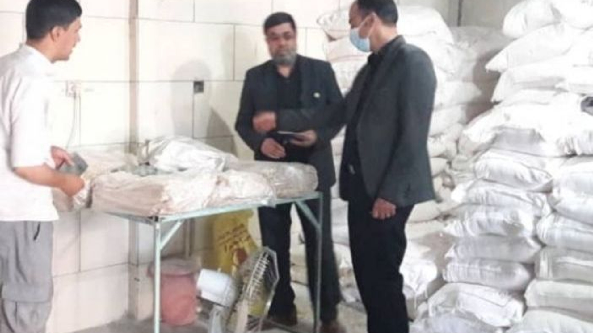 بازدید فرماندارازبرخی واحدهای نانوایی سطح شهرستان