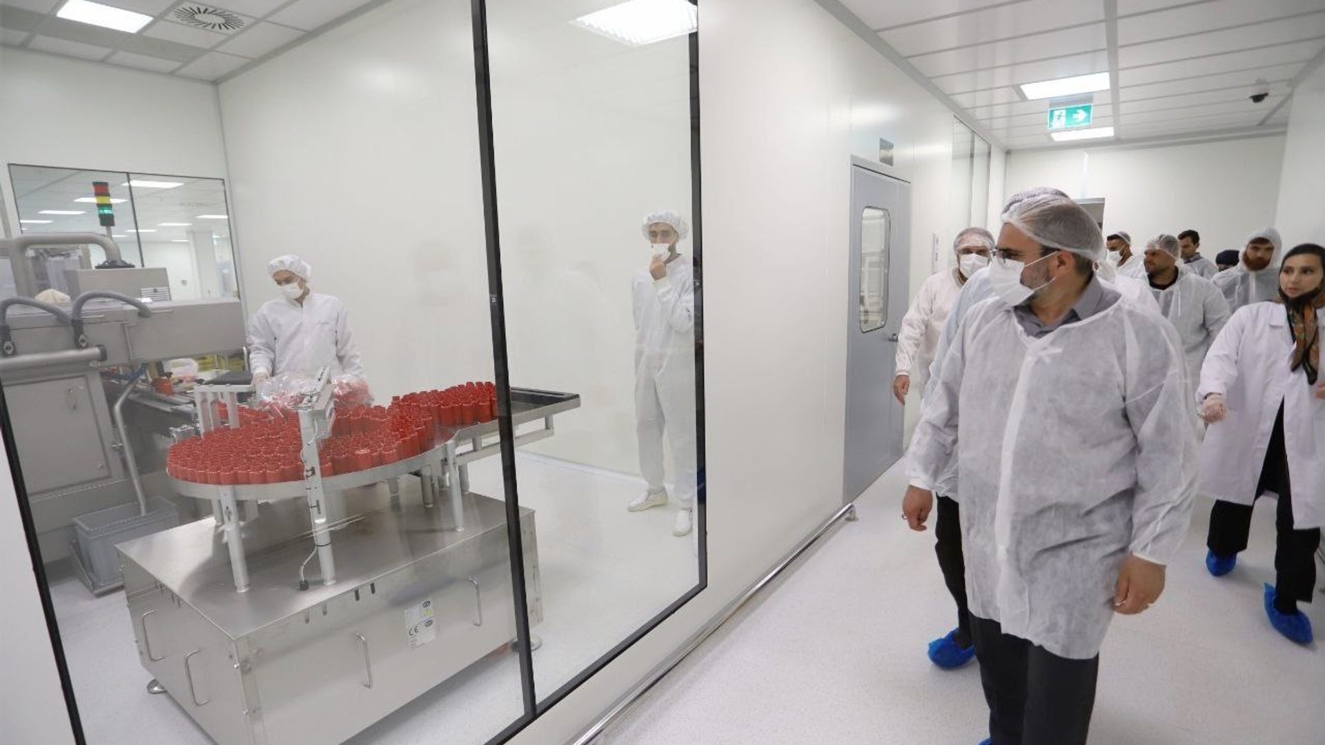 افتتاح  اولین واحد تولیدکننده اسپری‌های تنفسی پودر استنشاقی ایران به مناسبت هفته دولت با حضور استاندار مرکزی