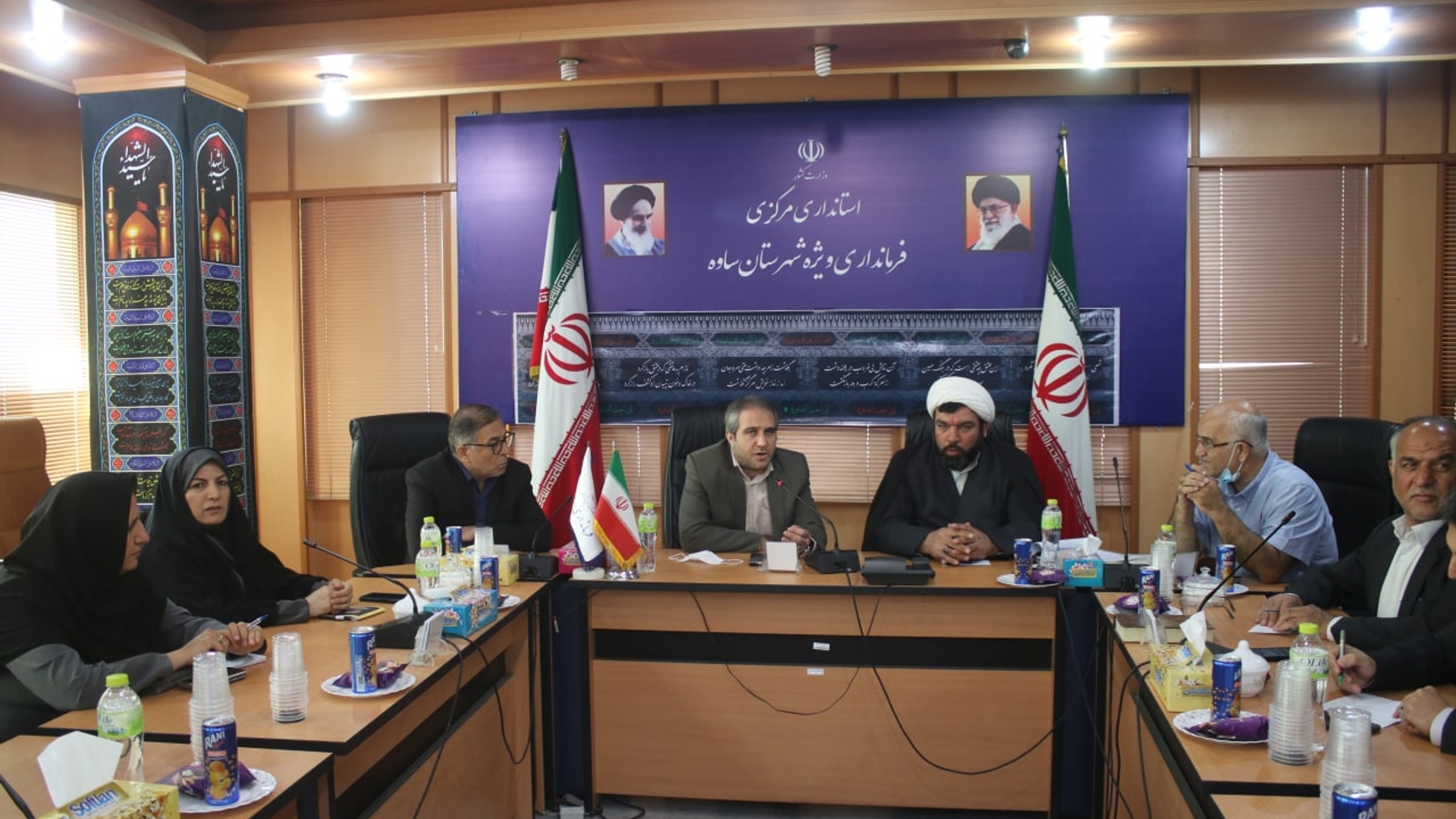 دومین جلسه هماهنگی برگزاری همایش جشنواره ملی انار در فرمانداری ویژه ساوه برگزار شد.