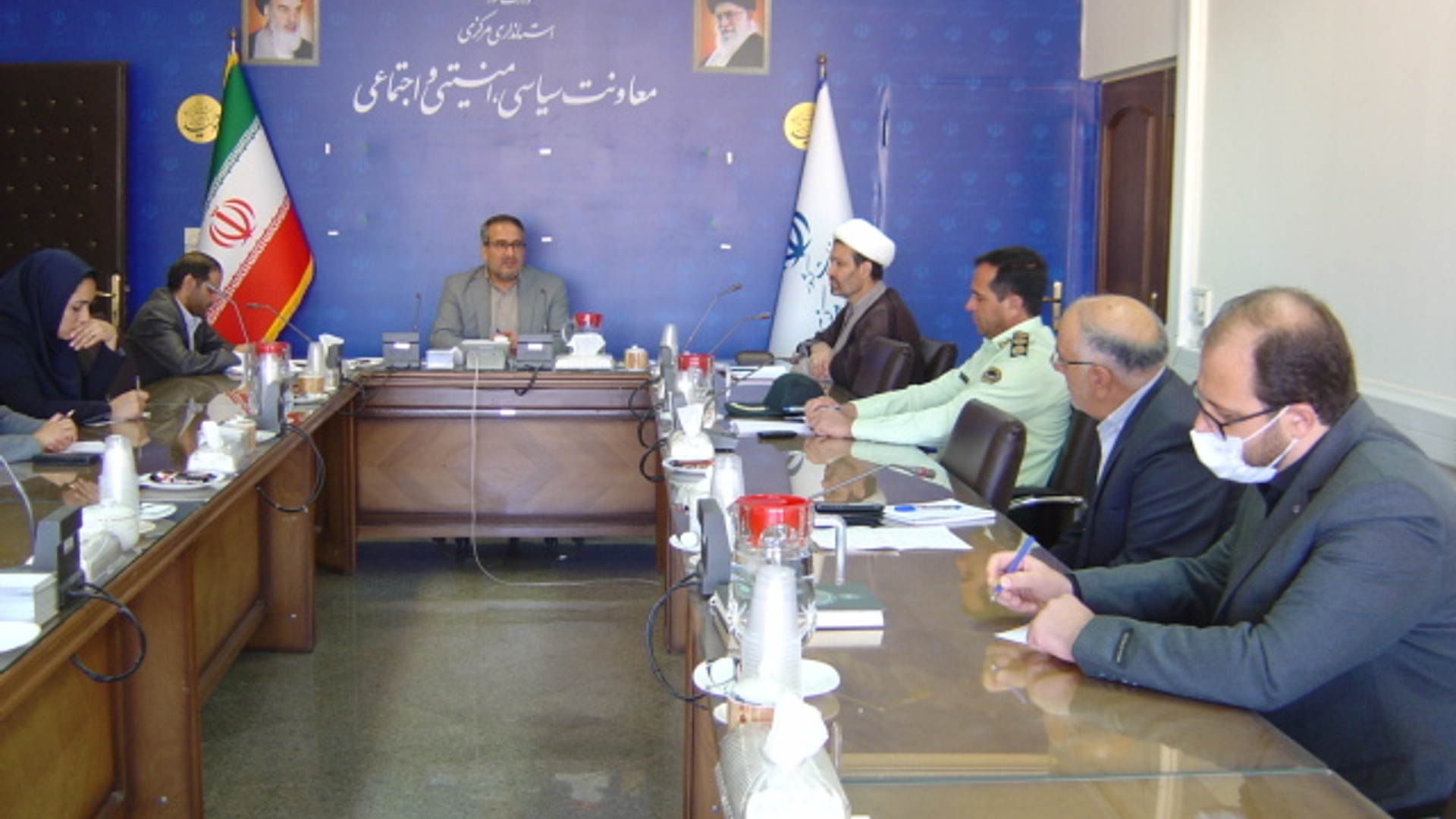 جلسه مشترک کمیسیون ارتقاء امنیت گردشگران خارجی و مقصدهای گردشگری استان و کارگروه پیشگیری و مقابله با جعل مدارک و اسناد رسمی در مورخ 1401-6-14