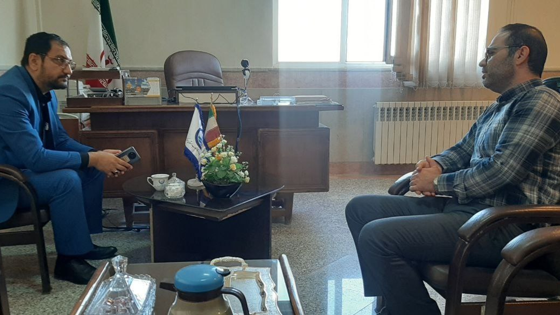 بازدید فرماندار از اداره آب و فاضلاب شهرستان