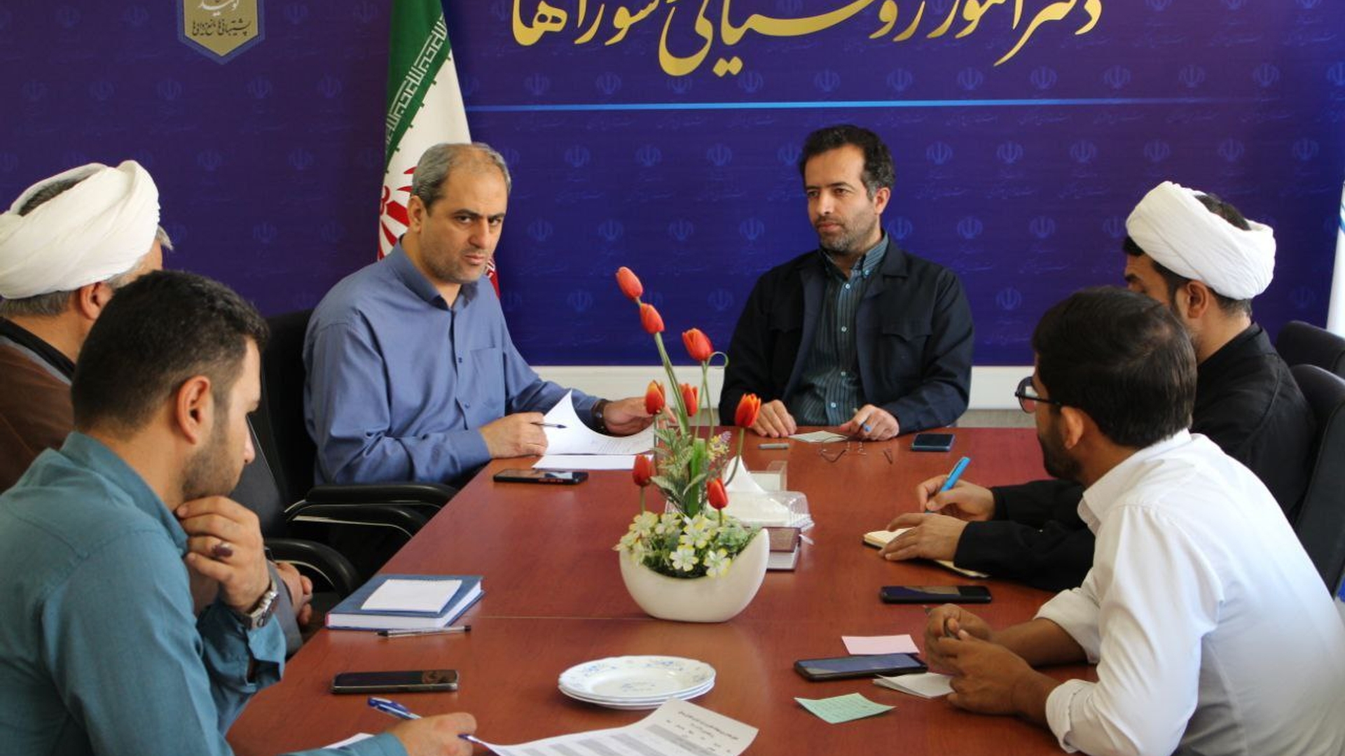 برگزاری جلسه با شرکت کنندگان در دوره آموزشی حکمرانی روستایی و مبانی تسهیل گری