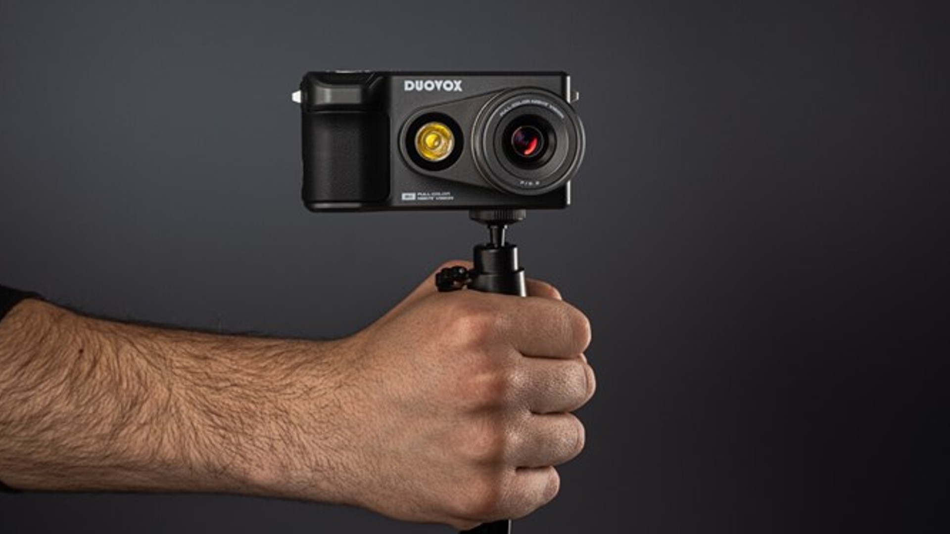 نشست امیر هادی فرماندارشهرستان اراک با عکاسان خبری و انجمن عکاسان