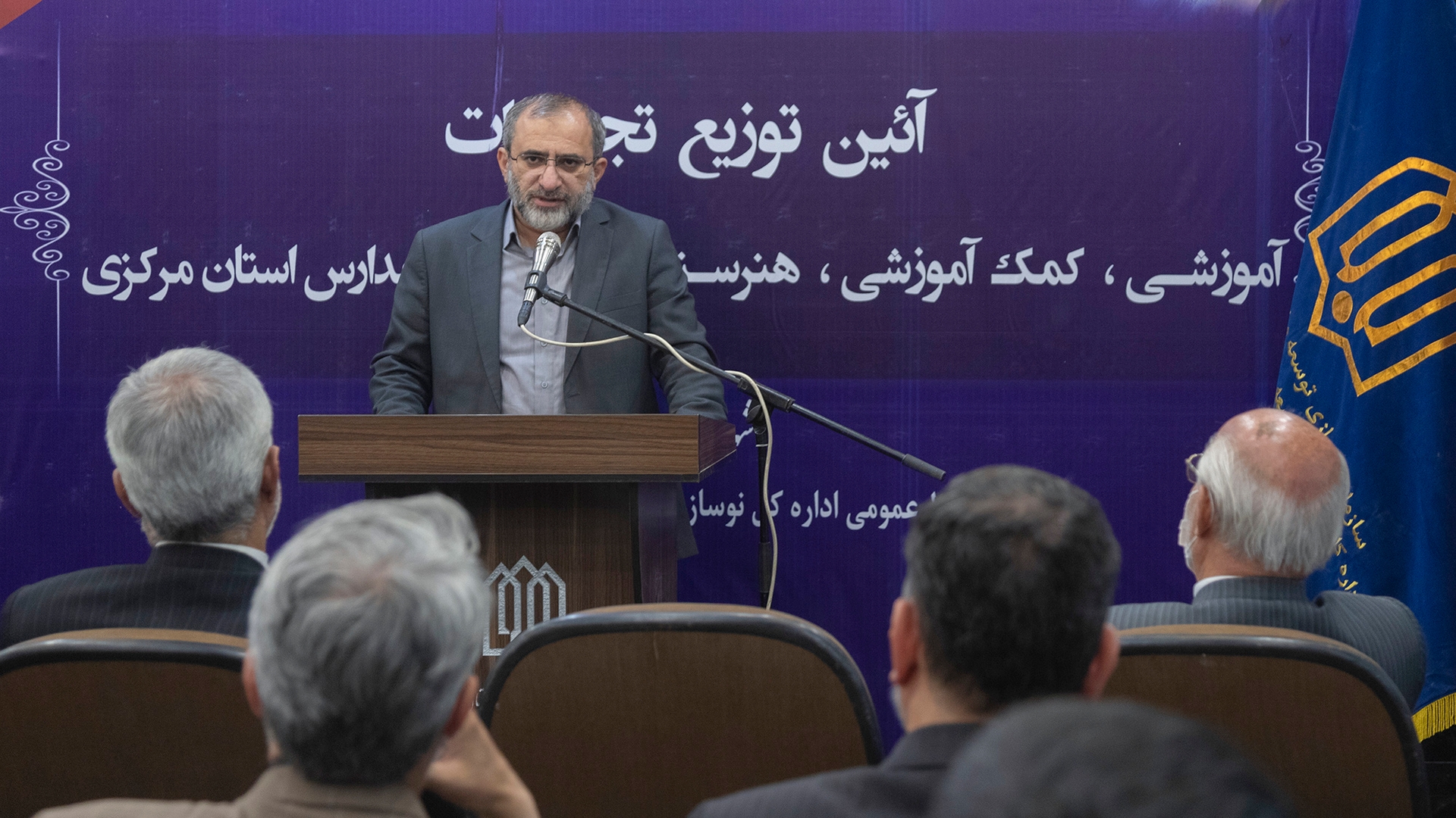 جمع آوری مدارس کانکسی با بیش از ۱۰ دانش آموز تا سال آتی