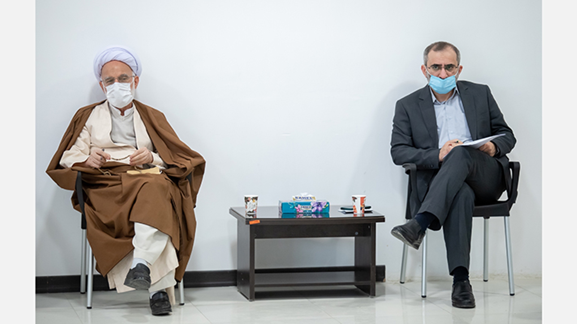 نماینده ولی فقیه و استاندار مرکزی مردم را به حضور پرشور در راهپیمایی دعوت کردند