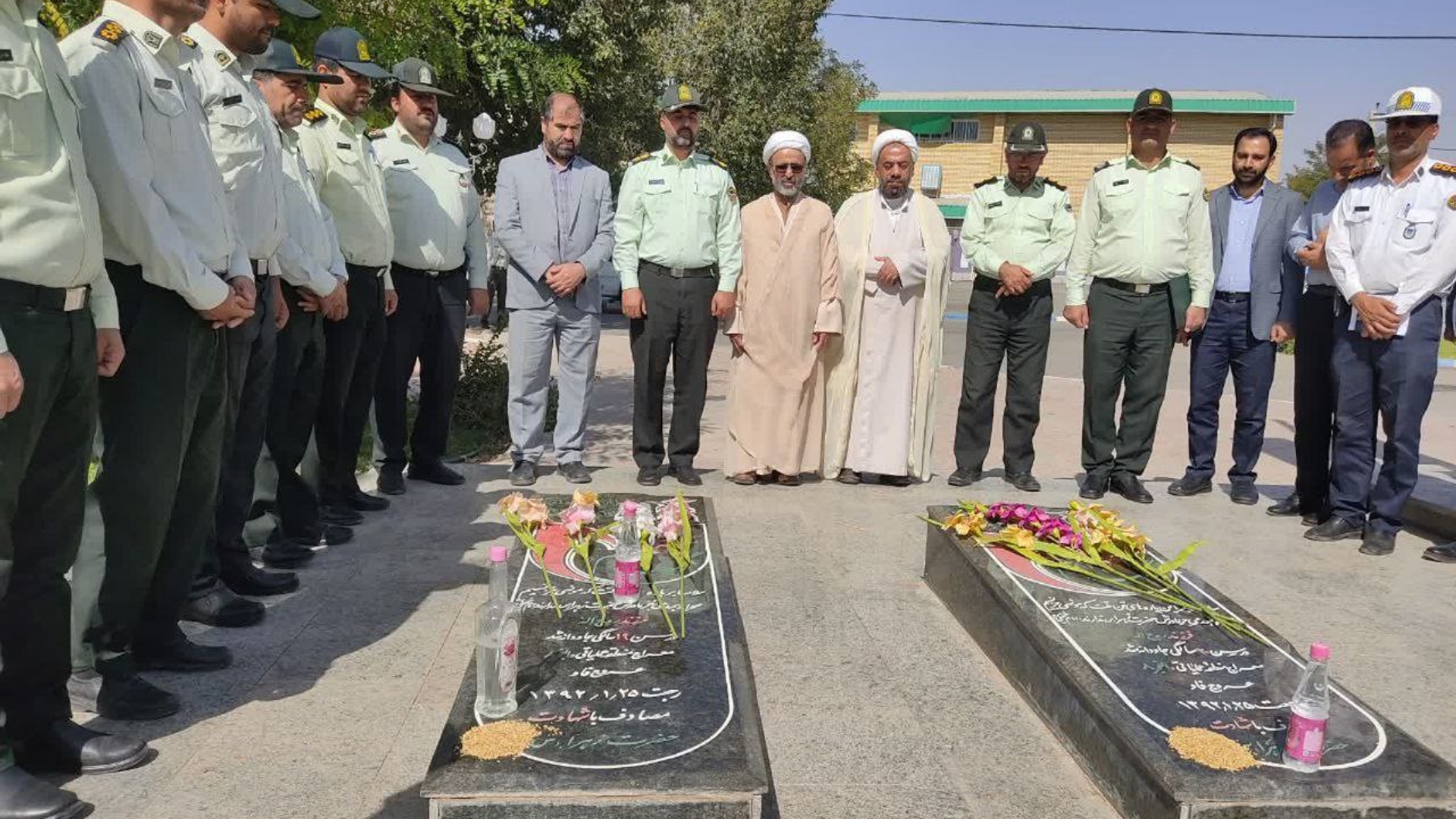 🔴غبار روبی و عطرافشانی مزار مطهر شهدای گمنام شهر فرمهین به مناسبت هفته نیروی انتظامی