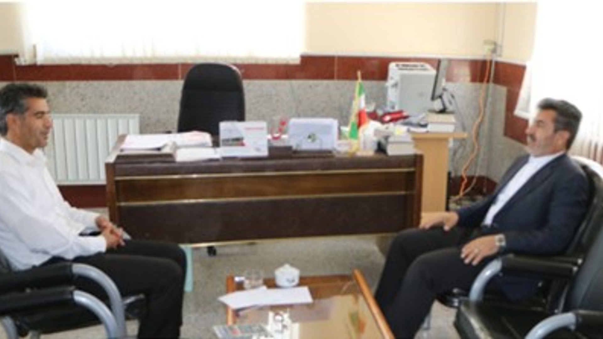 دیدار و نشست فرماندار شهرستان شازند با شهردار هندودر