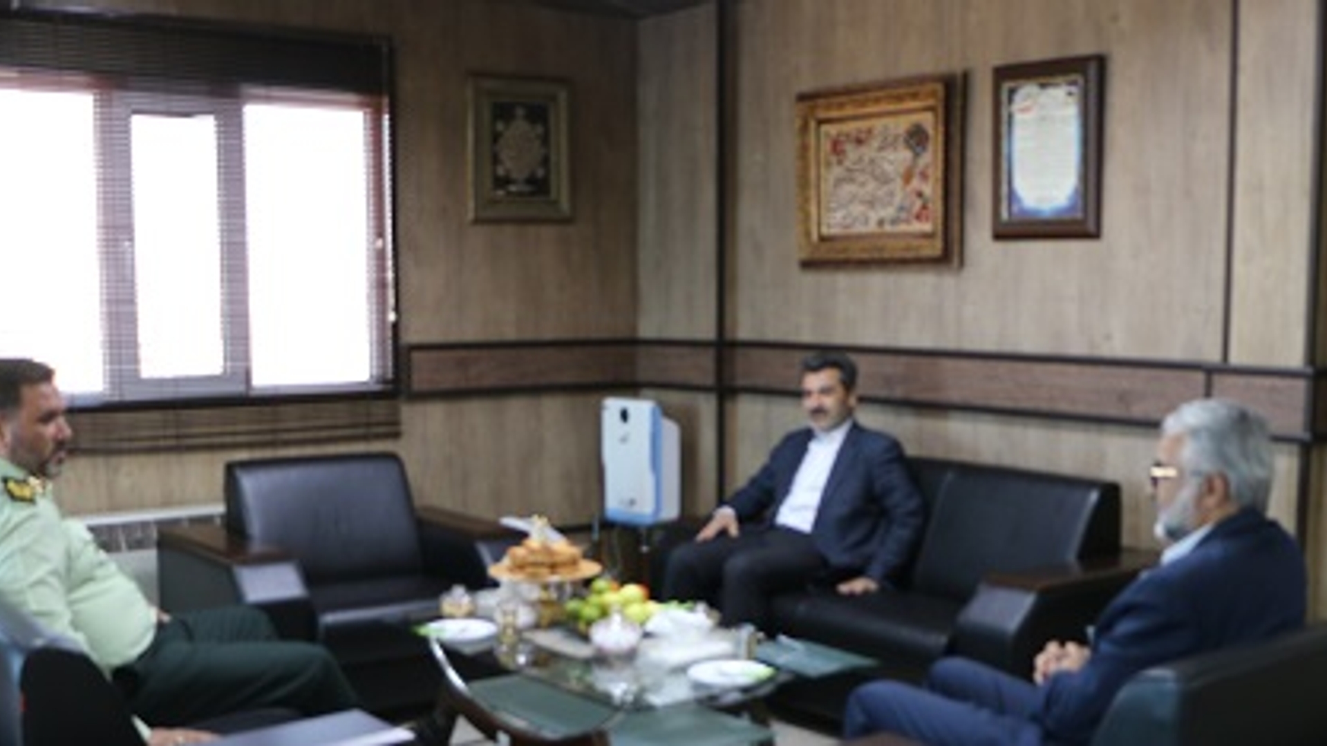 دیدار و نشست فرماندار شهرستان شازند با فرمانده انتظامی استان مرکزی