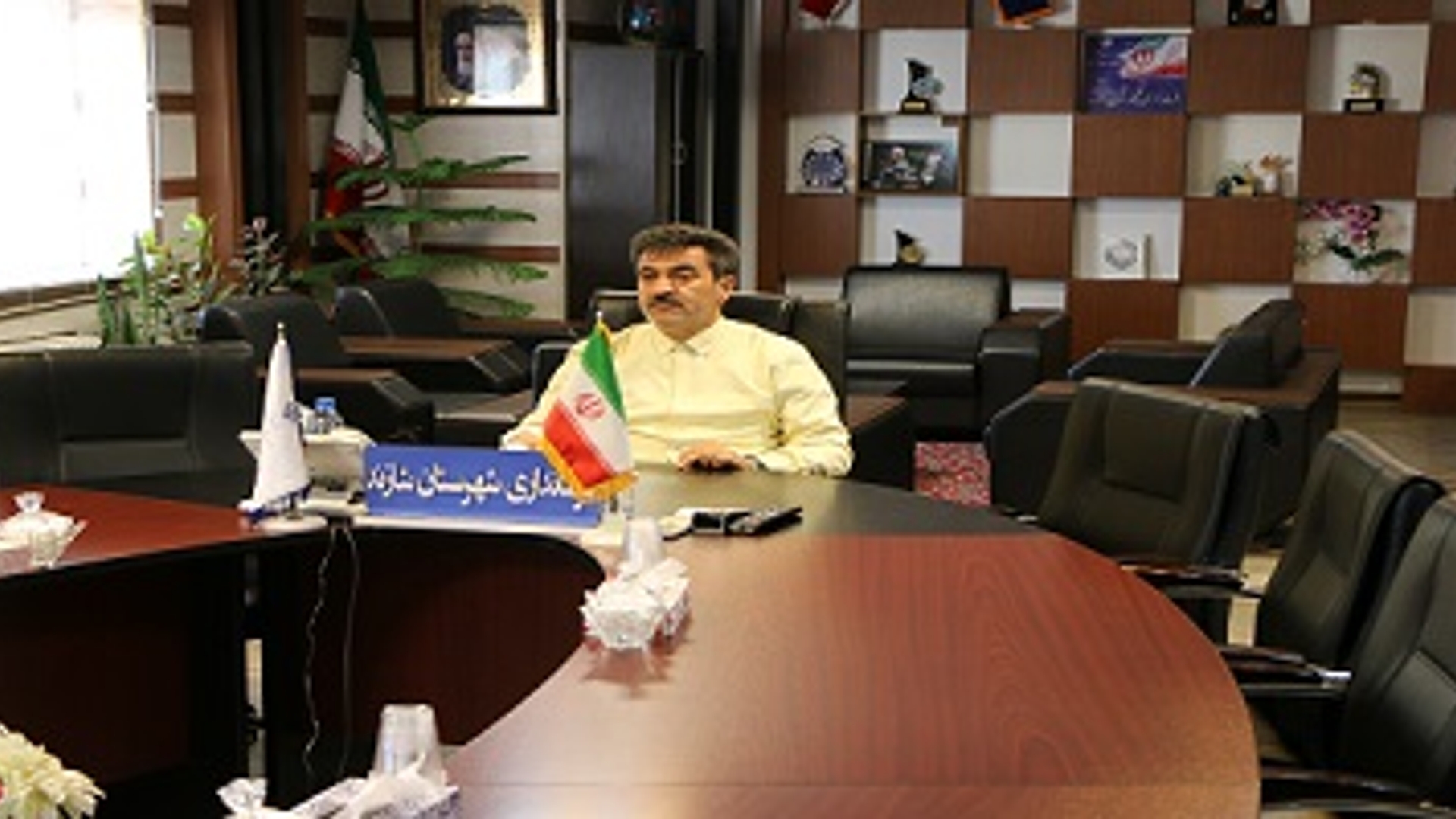 برگزاری جلسه کارگروه تخصصی امور اجتماعی، فرهنگی ، سلامت ، زنان و خانواده استان مرکزی با حضور فرماندار شهرستان شازند