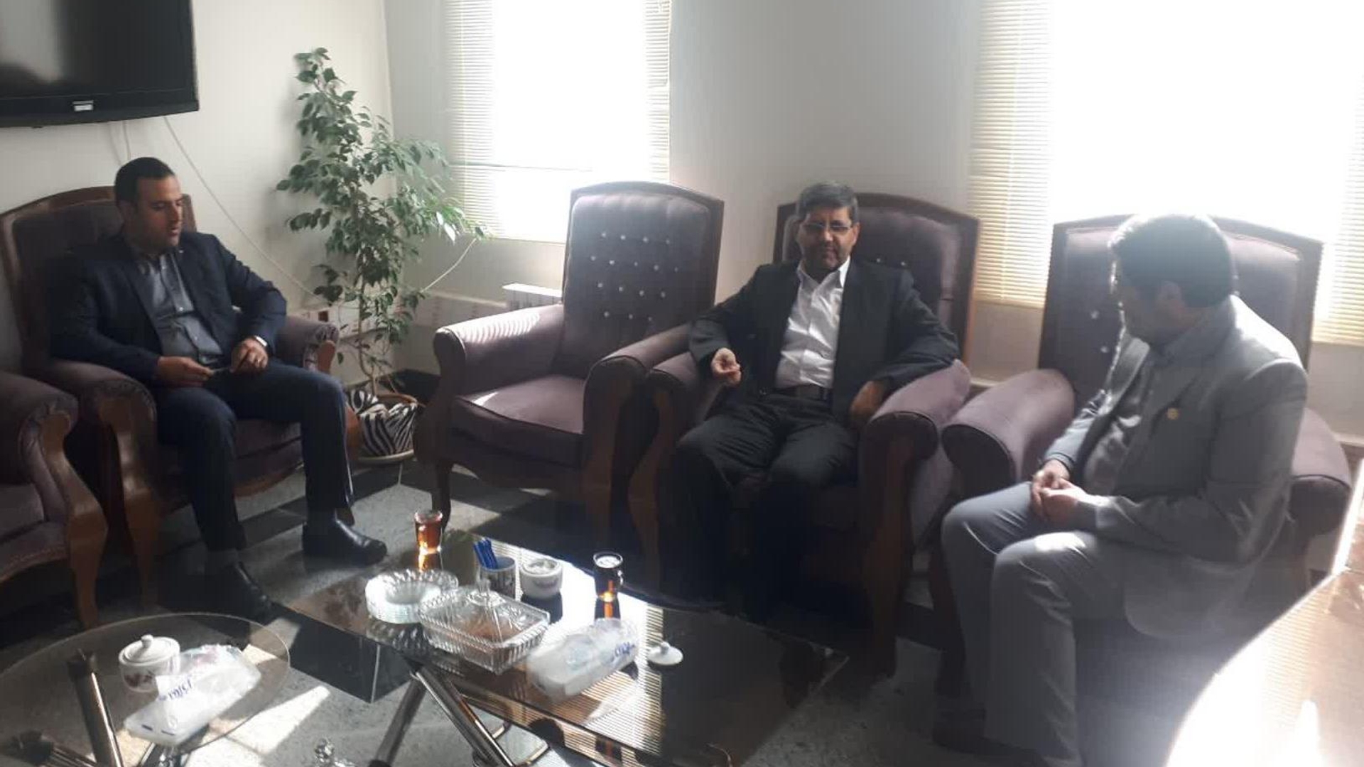 دیدار مدیرکل امور اجتماعی و فرهنگی استانداری با فرماندار شهرستان خنداب