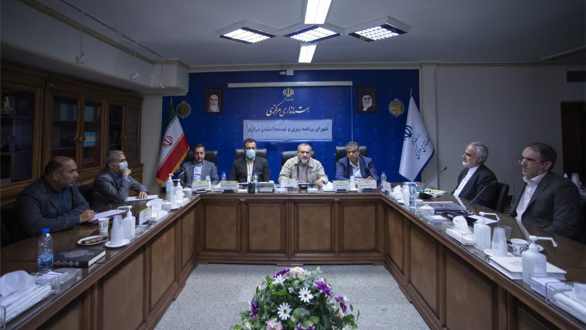 برگزاری نشست شورای برنامه ریزی و توسعه استان *