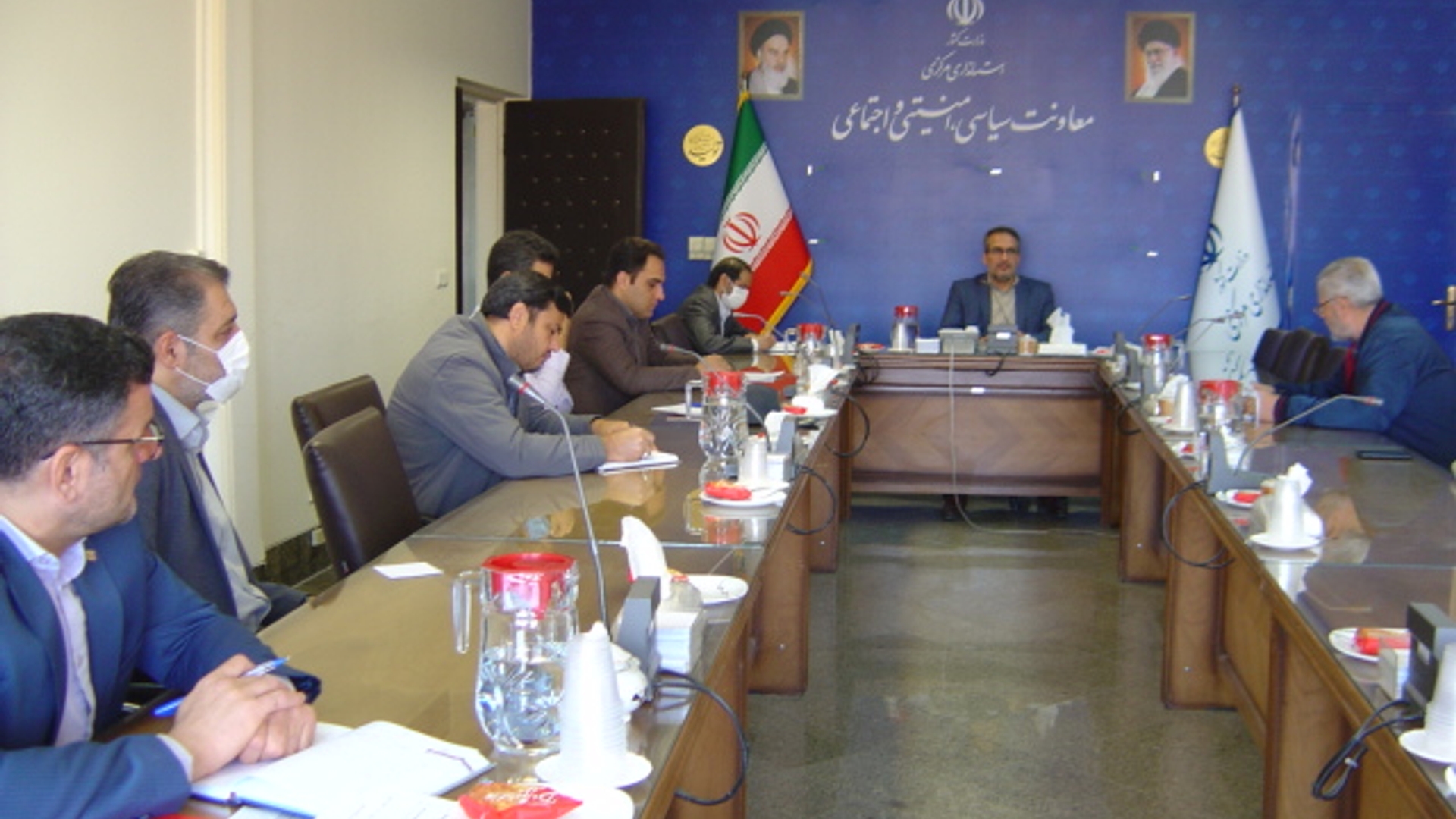 جلسه مشترک کمیسیون مقابله با قاچاق انسان و کمیسیون پیشگیری و مقابله با تروریسم استان مورخ 1401-8-4