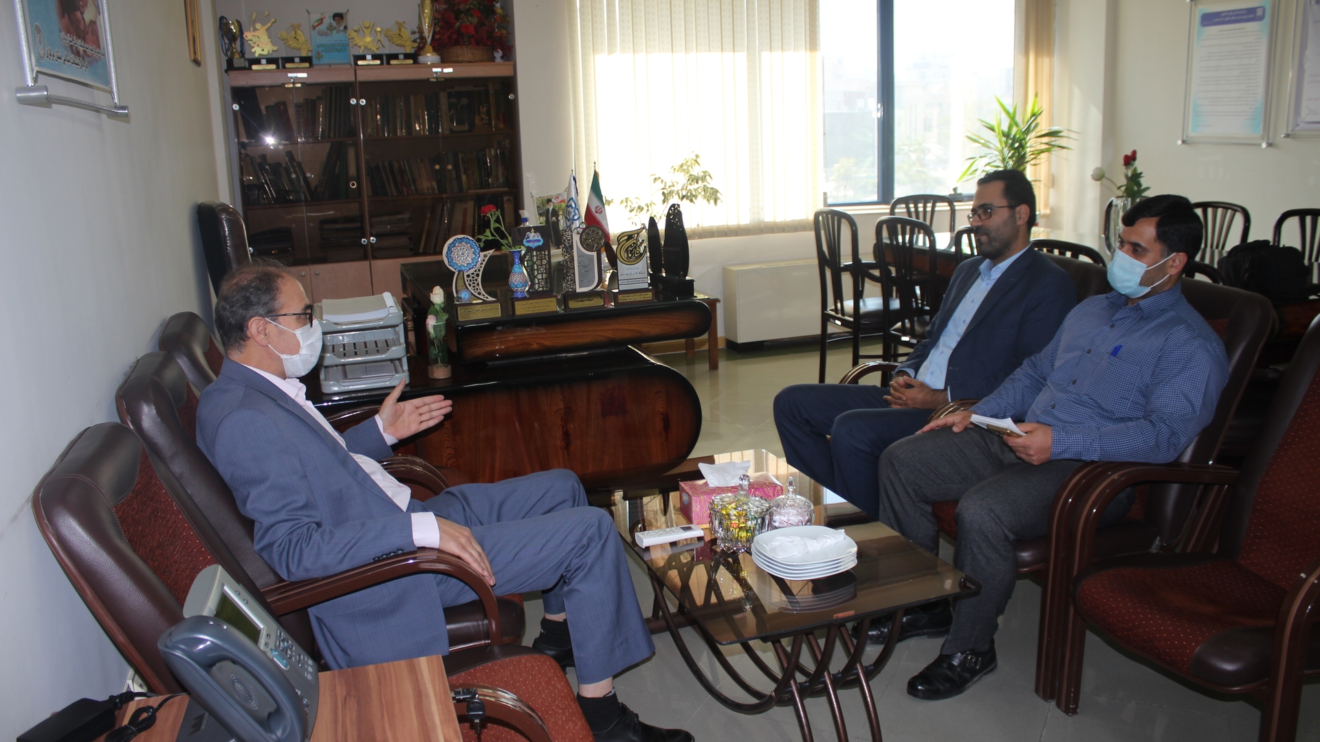 برگزاری نشست با مدیرکل بیمه سلامت استان